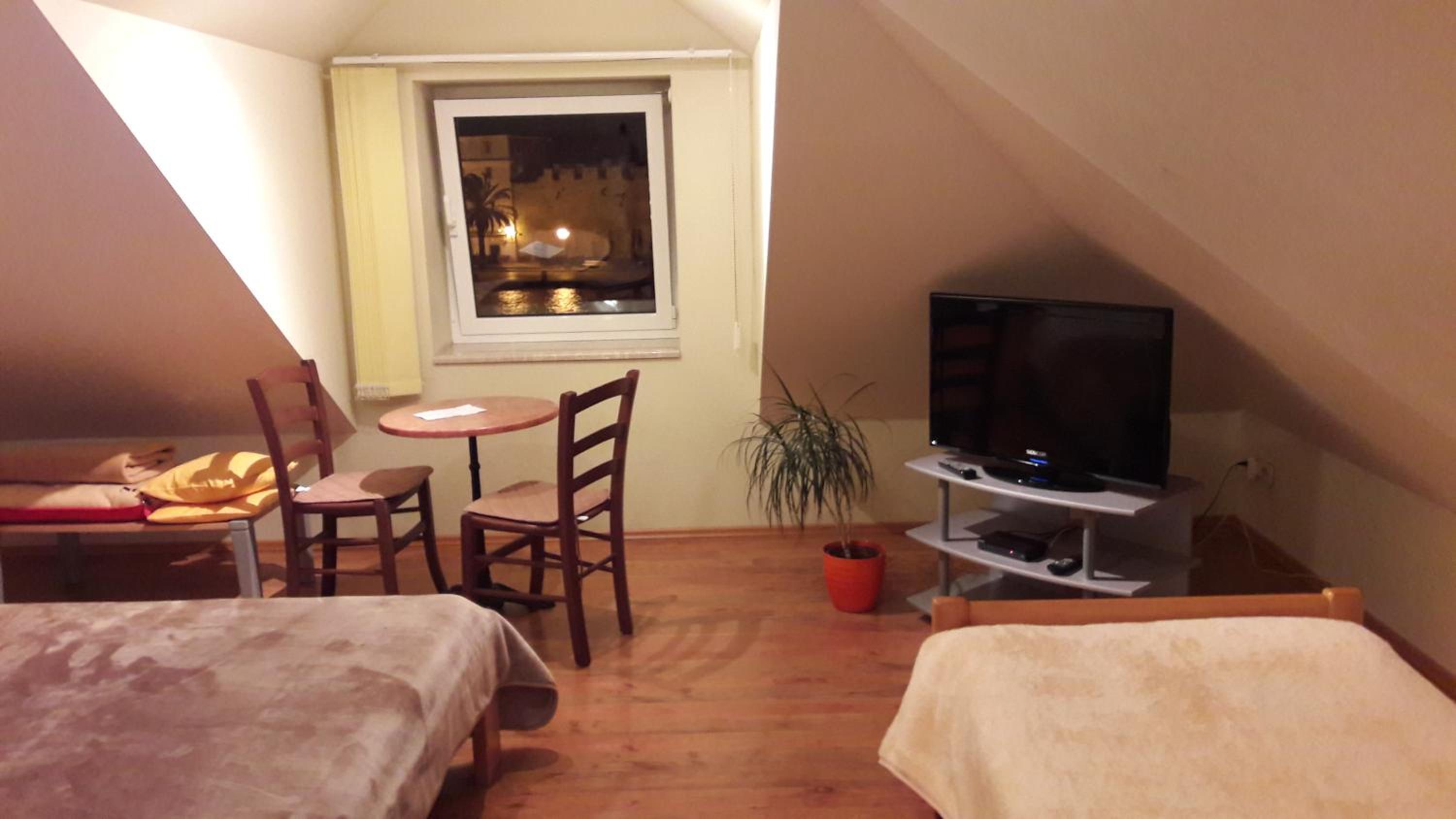 Triple Room with City View - Photo 1