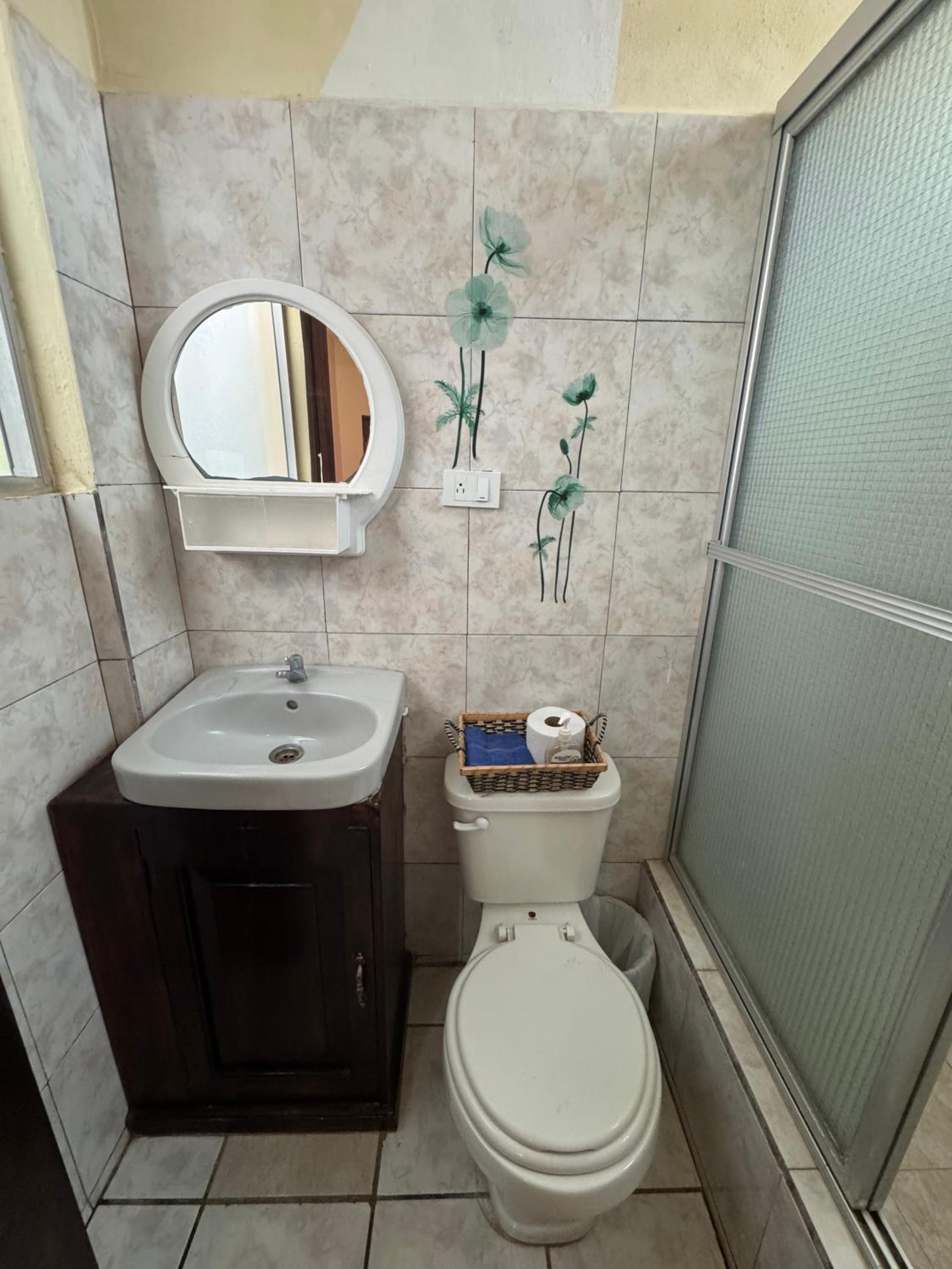 Deluxe Double Room (2 Adults + 1 Child)