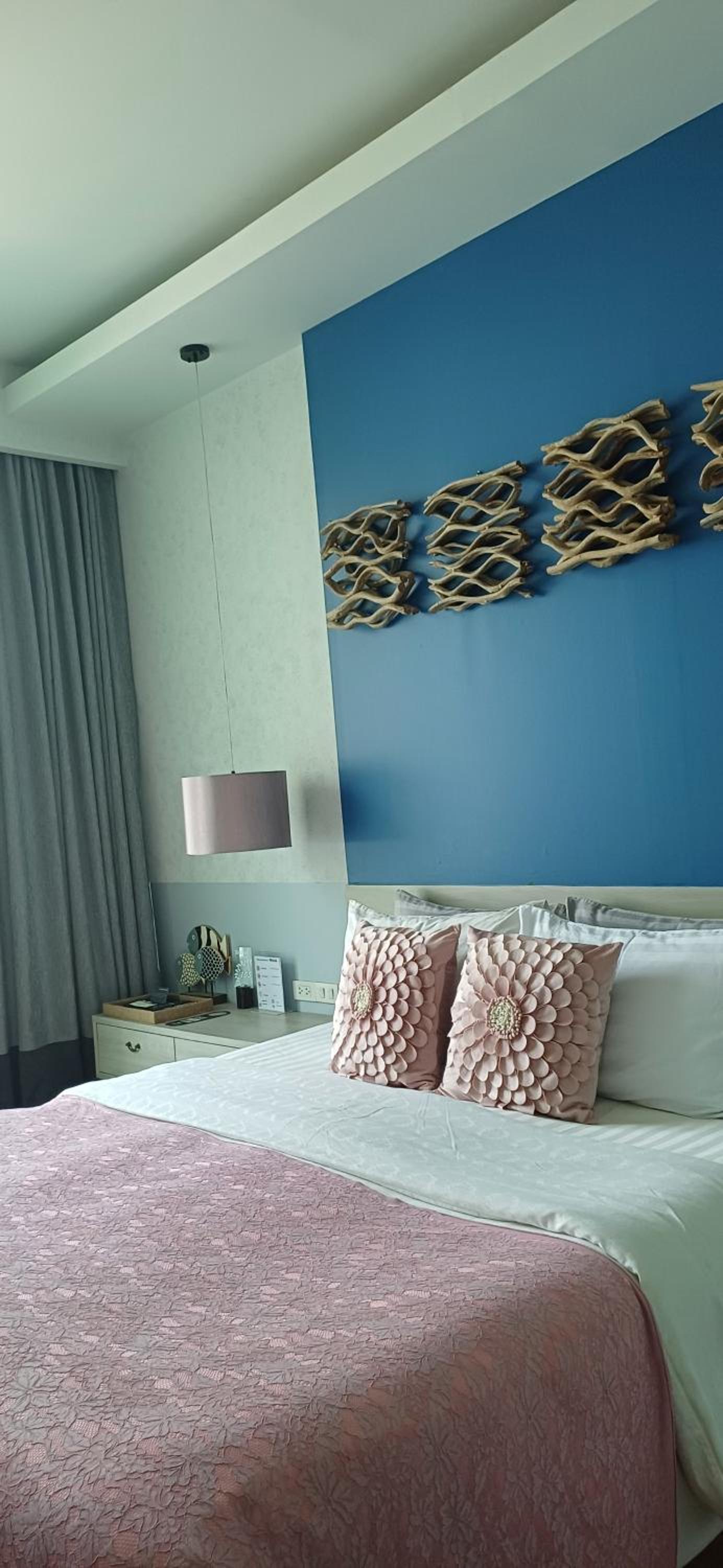 Deluxe Double Room with Balcony photo 3