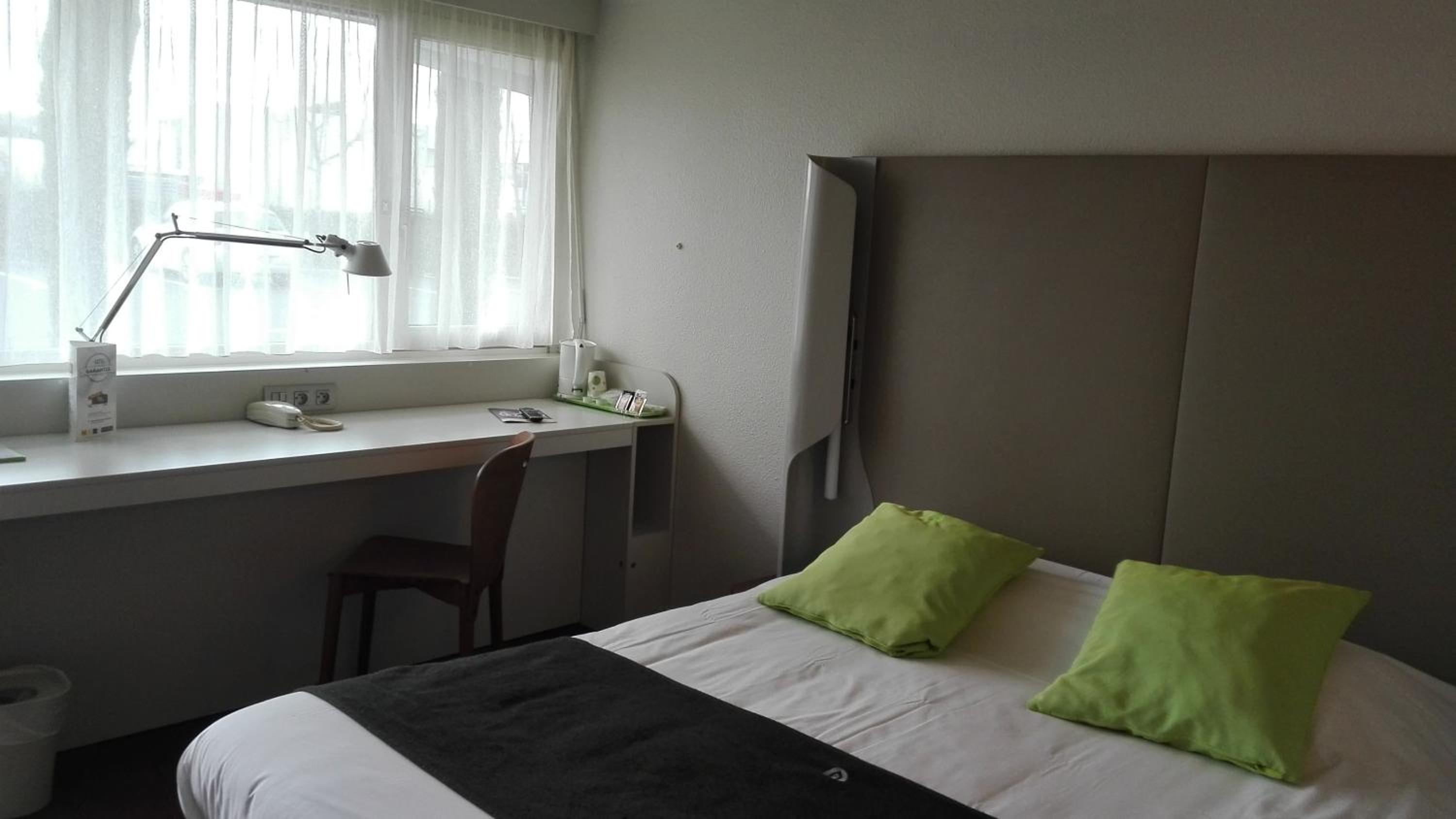 Standard Double Room - Photo 1