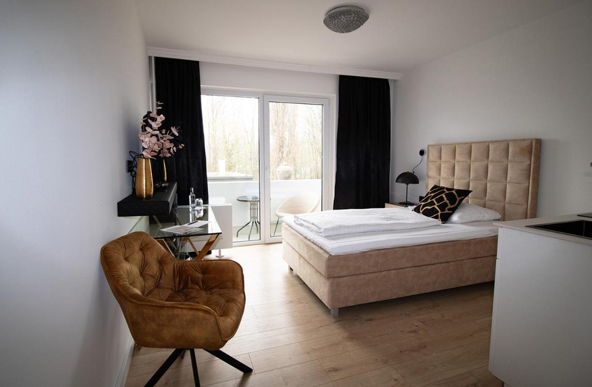 Single Room with Balcony photo 2