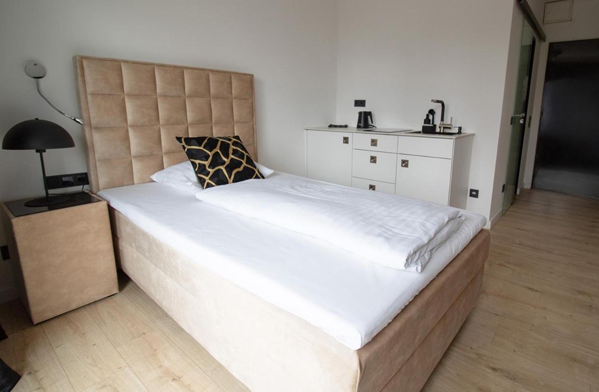 Single Room with Balcony photo 3