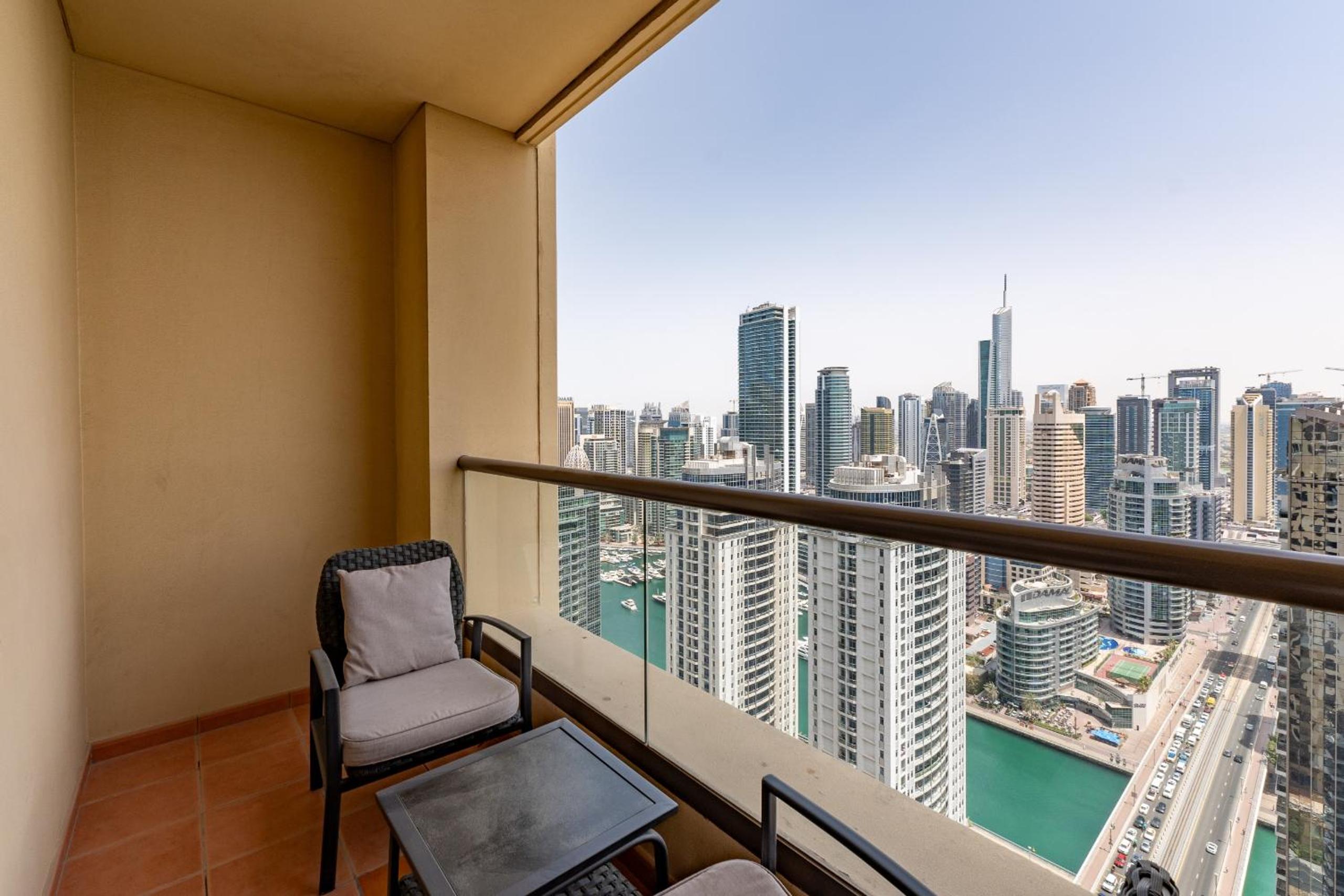 Two-Bedroom Apartment with Balcony photo 3