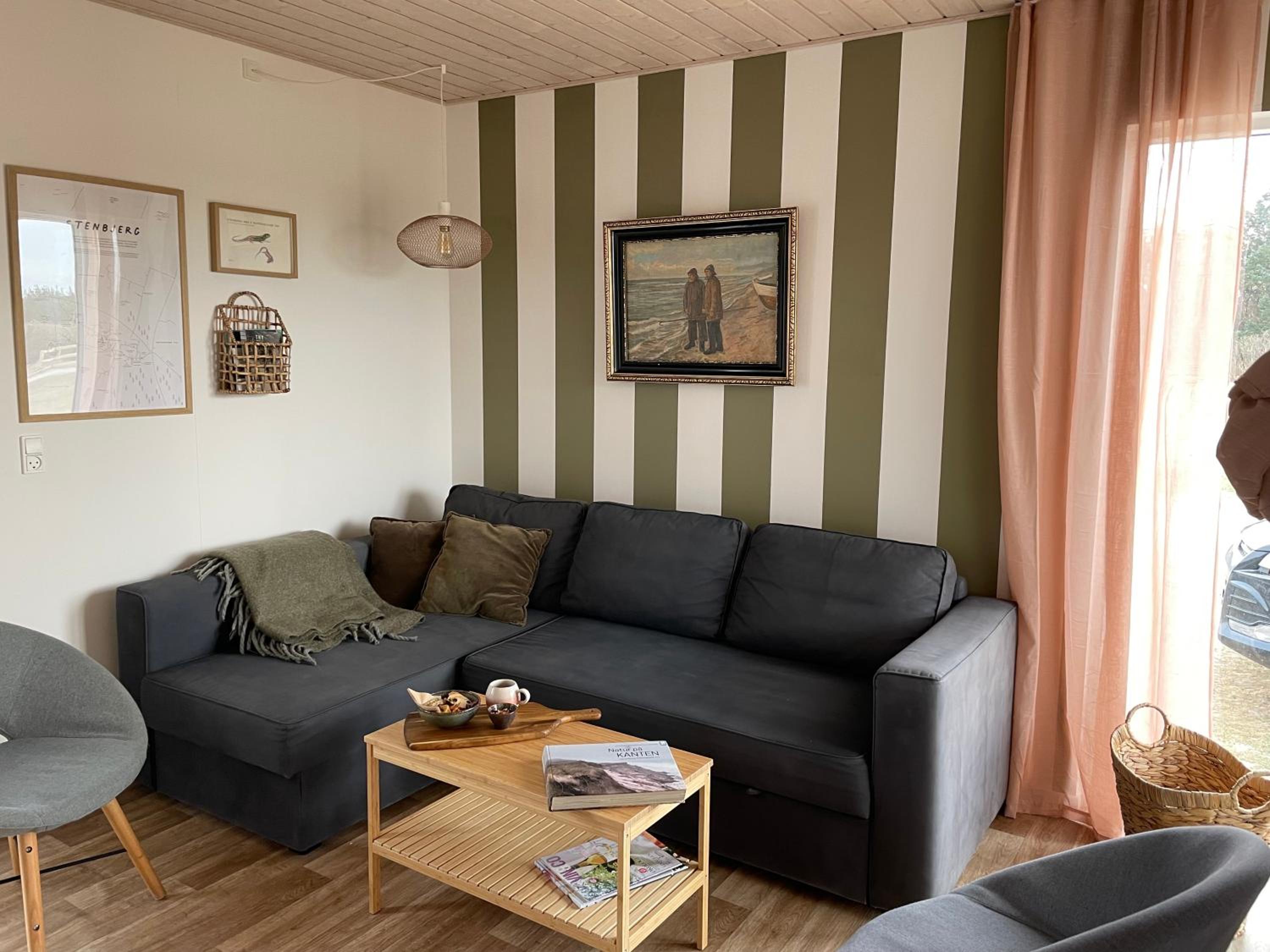 Two-Bedroom Cottage - Photo 3