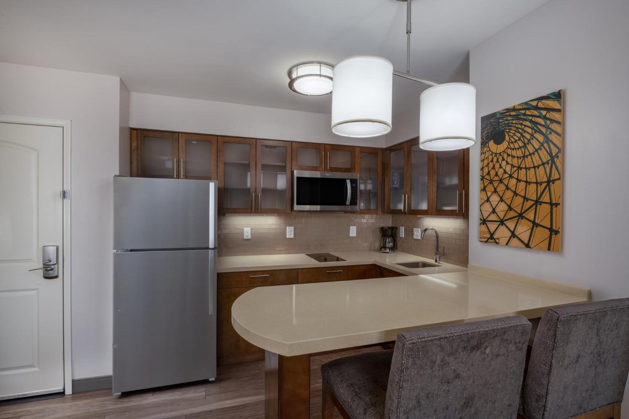 One-Bedroom King Suite photo 2