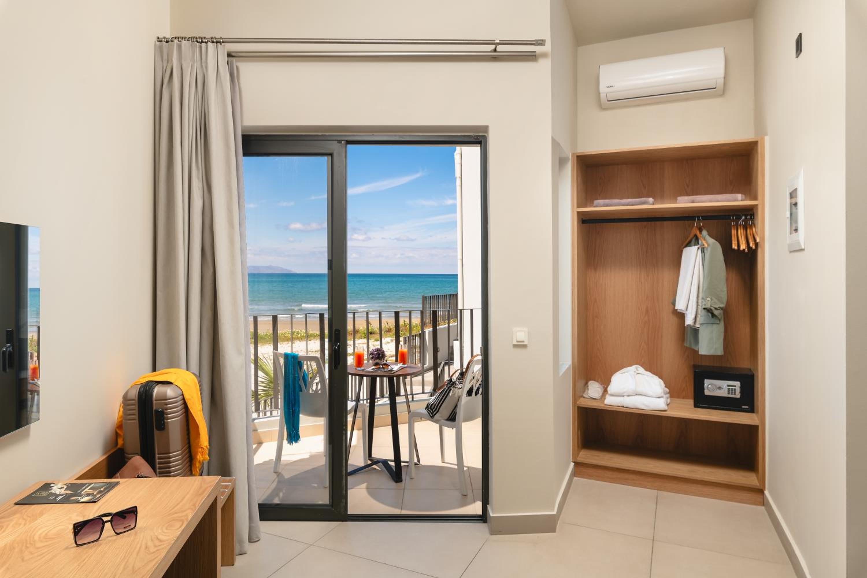 Superior Room – Disability Access