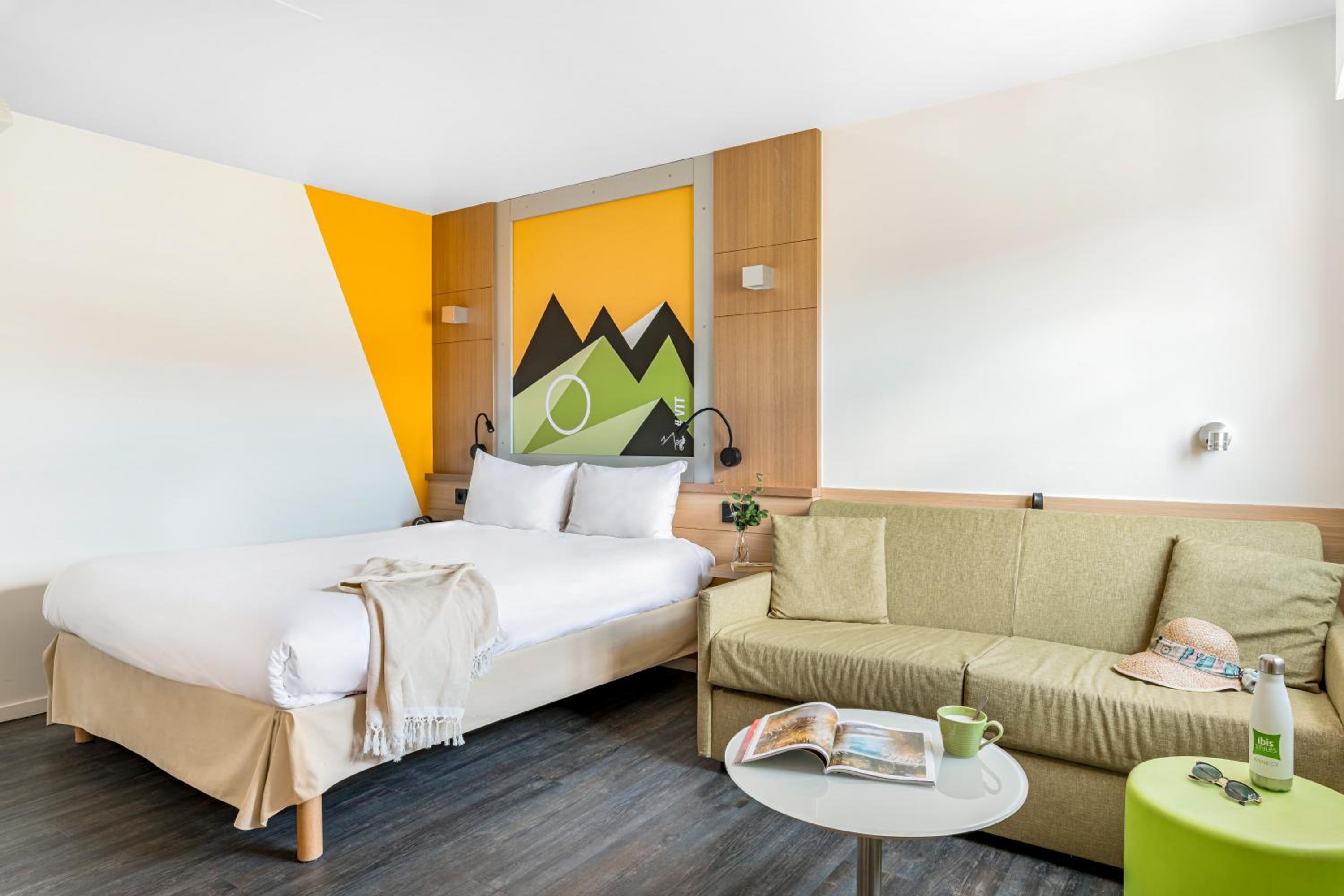 Superior Family Room - One double bed and One double sofa bed - Photo 1