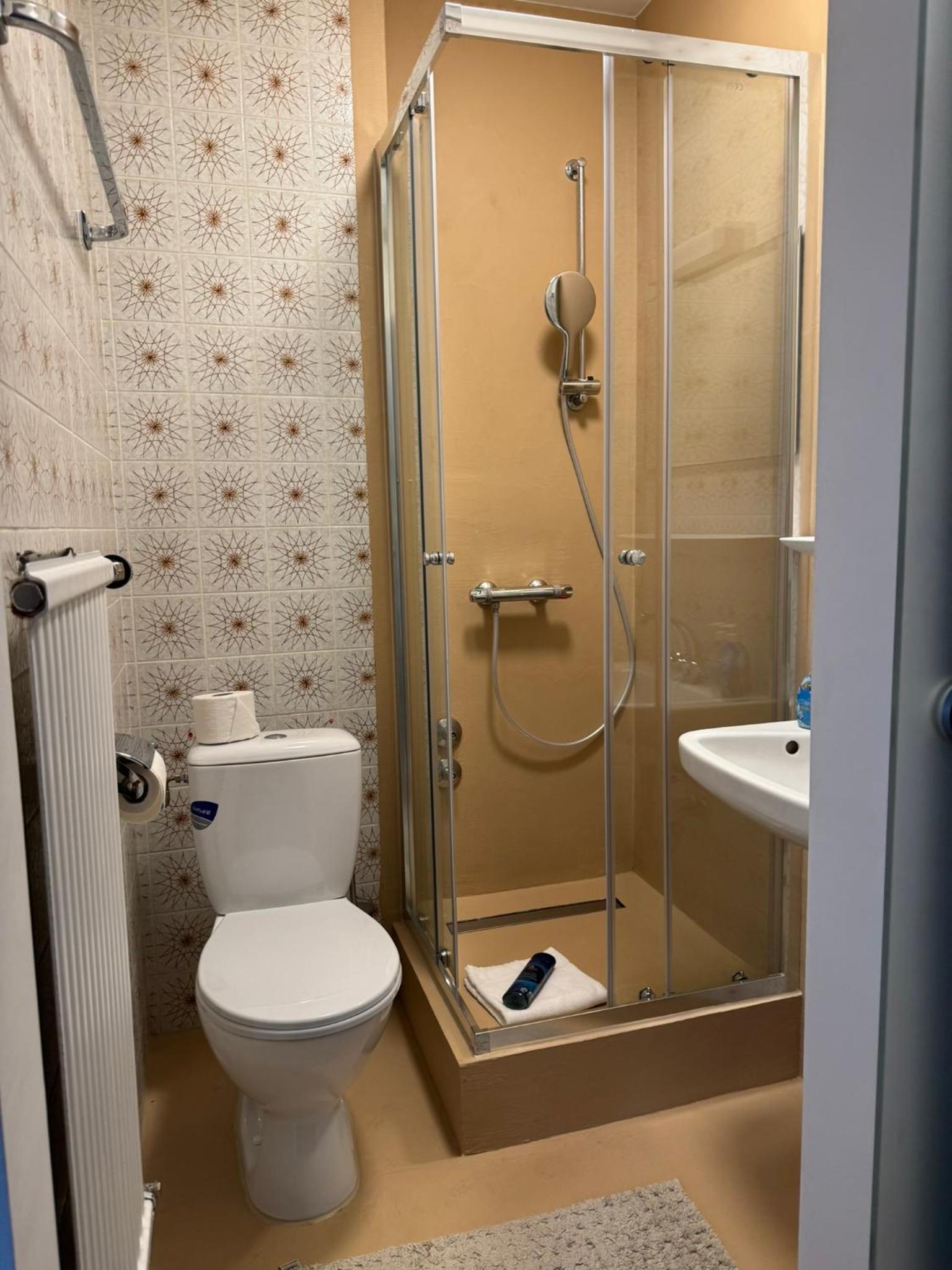 Budget Single Room photo 2