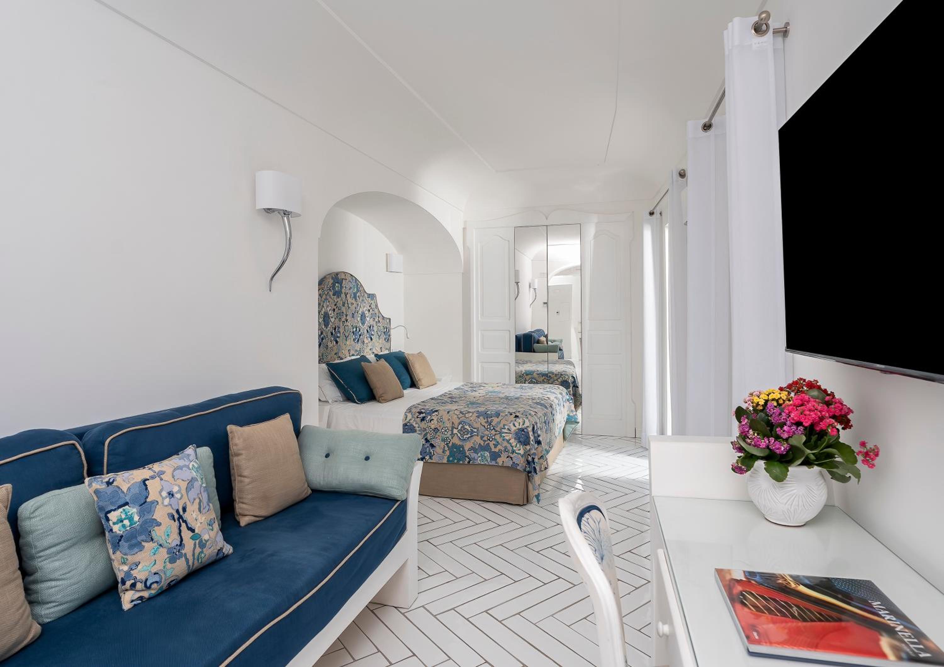 Suite with Terrace photo 3