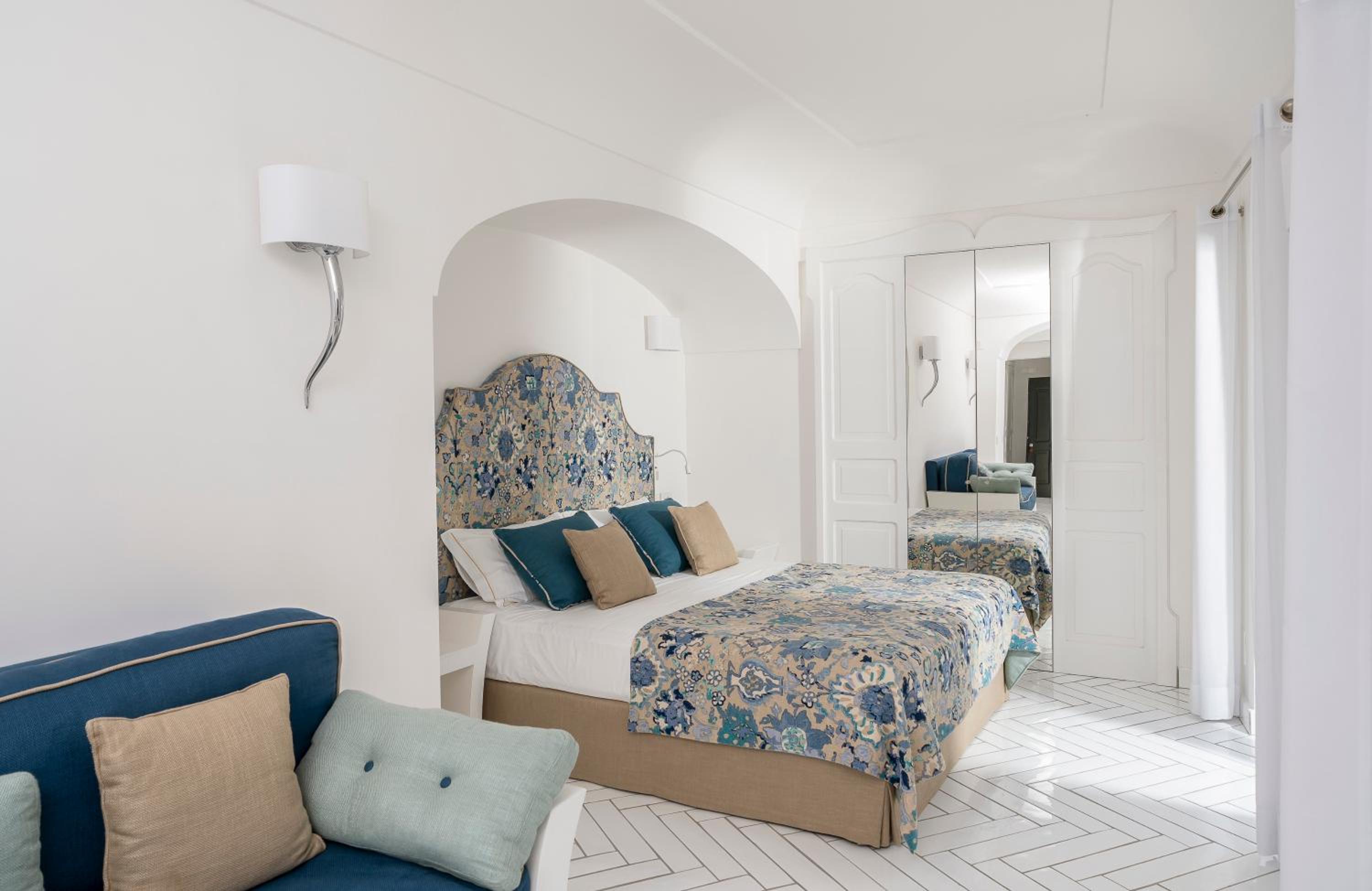 Suite with Terrace photo 2