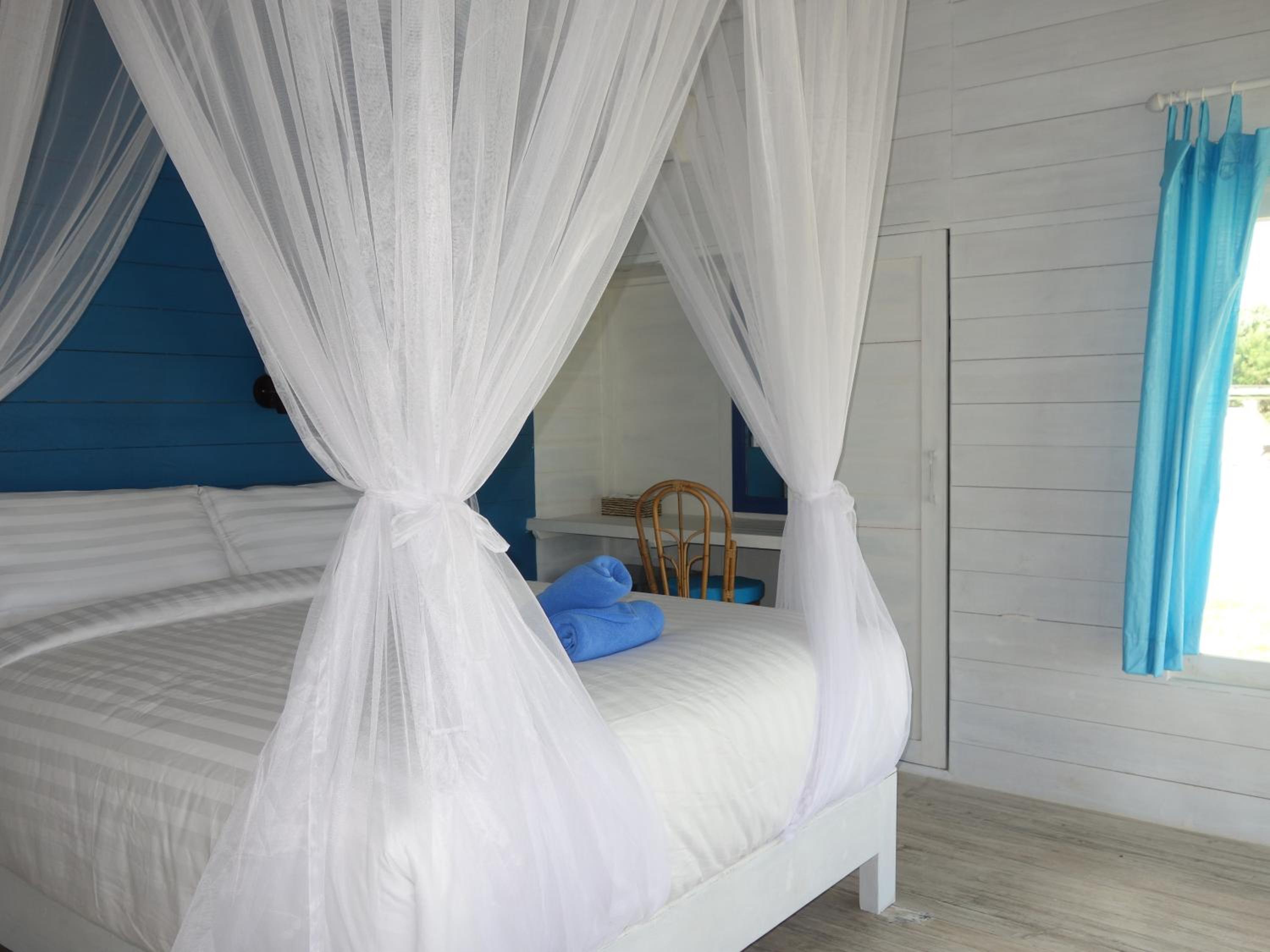 Interconnecting Bungalow - Photo 1