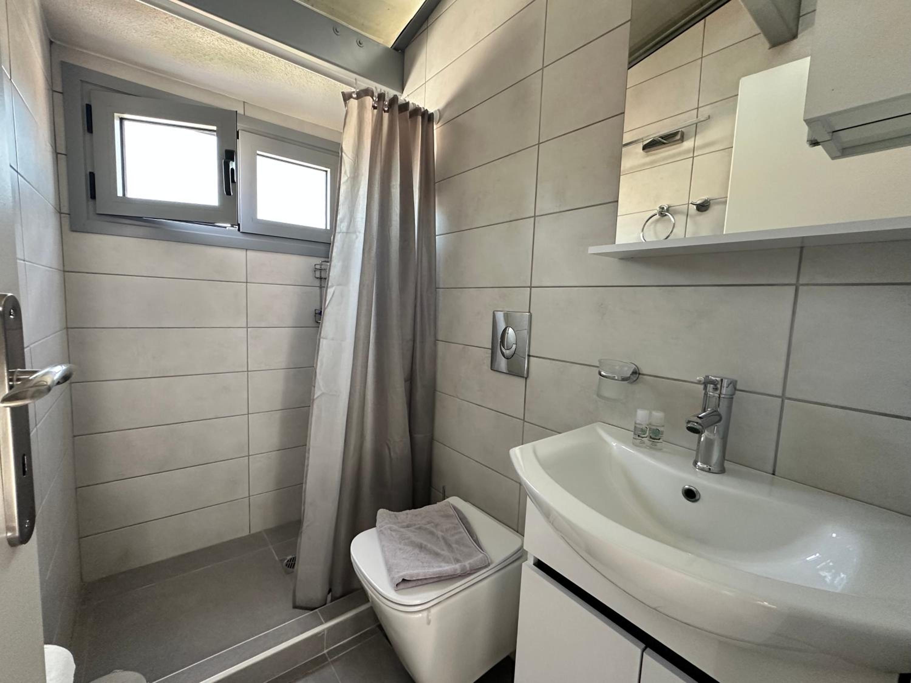 Double Room with Spa Bath photo 1