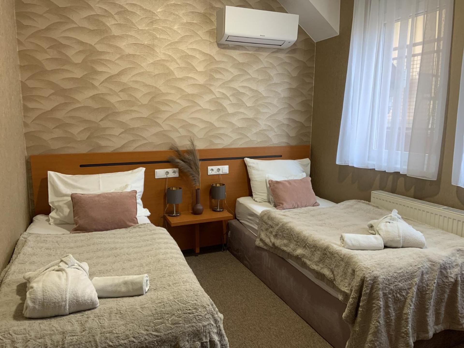 Budget Double Room photo 1