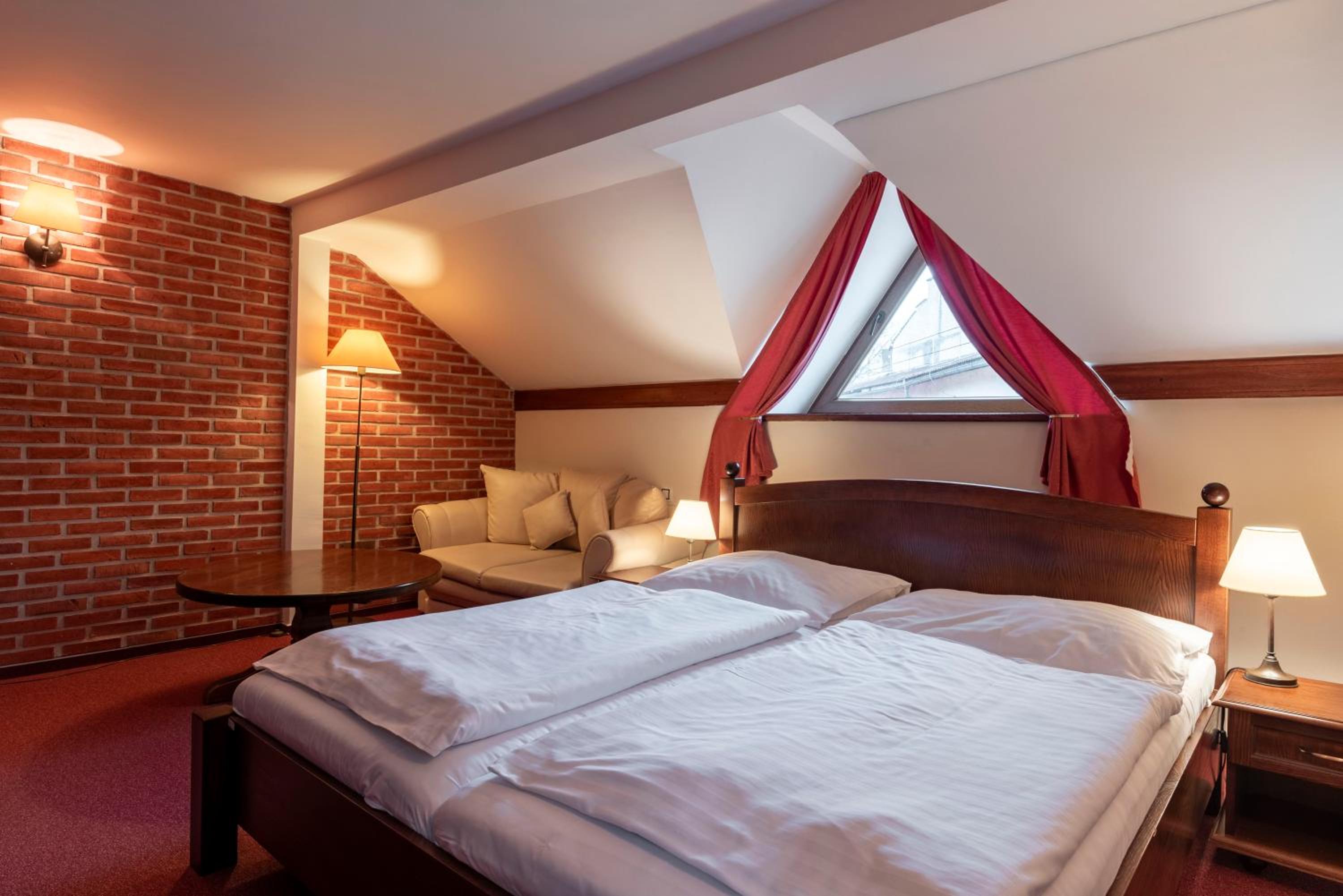 Deluxe Double Room with Bath