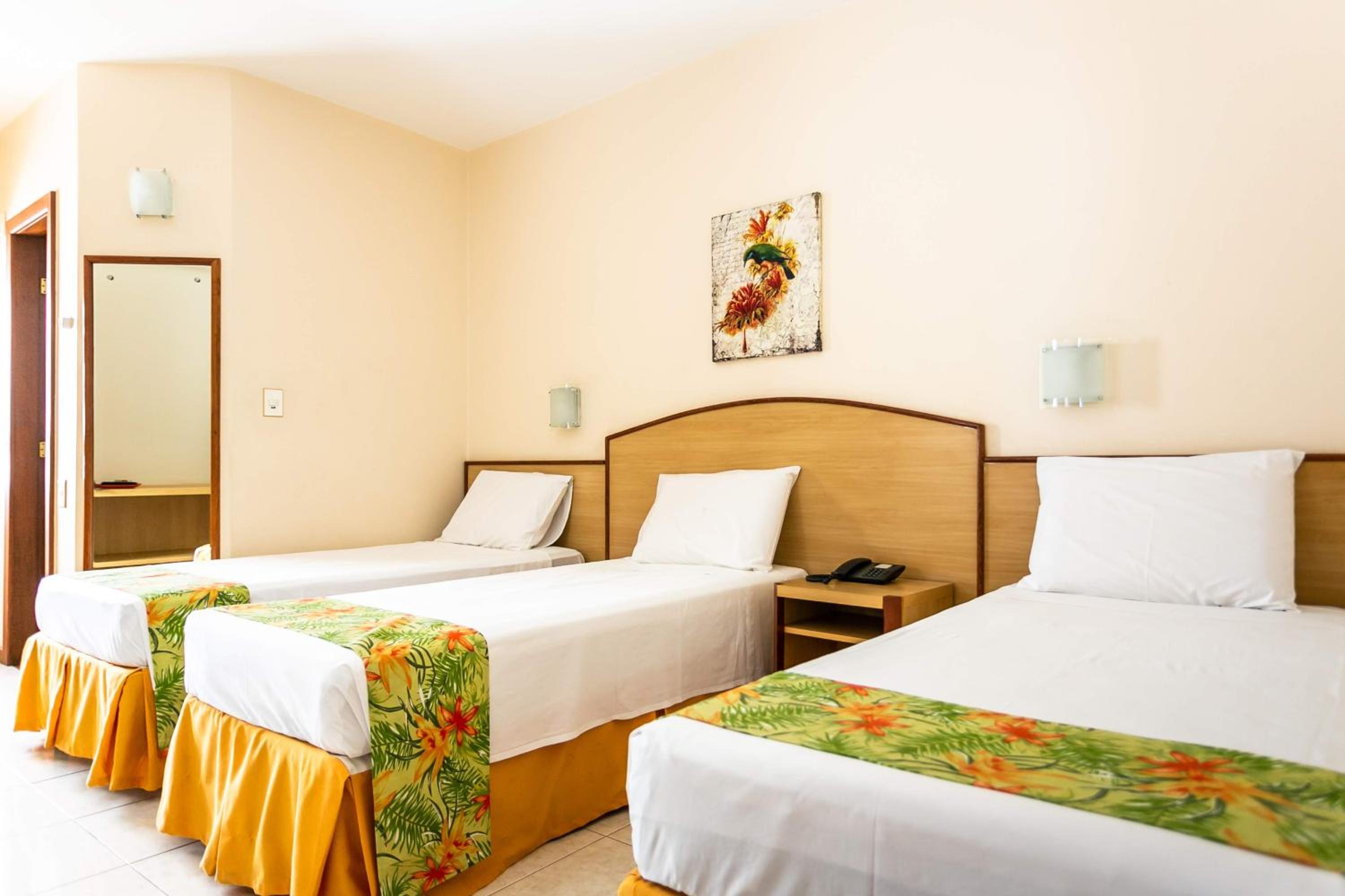 Portobello Pituba Praia — Deluxe Triple Room with Sea View