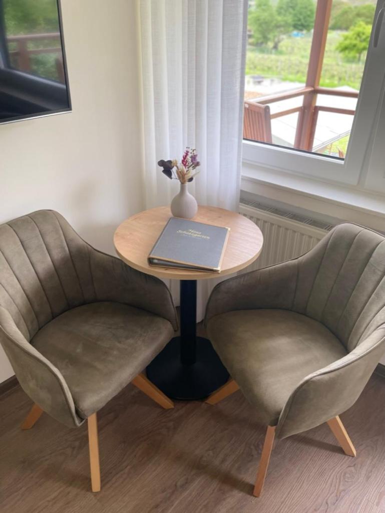 Deluxe Double Room (2 Adults + 1 Child)