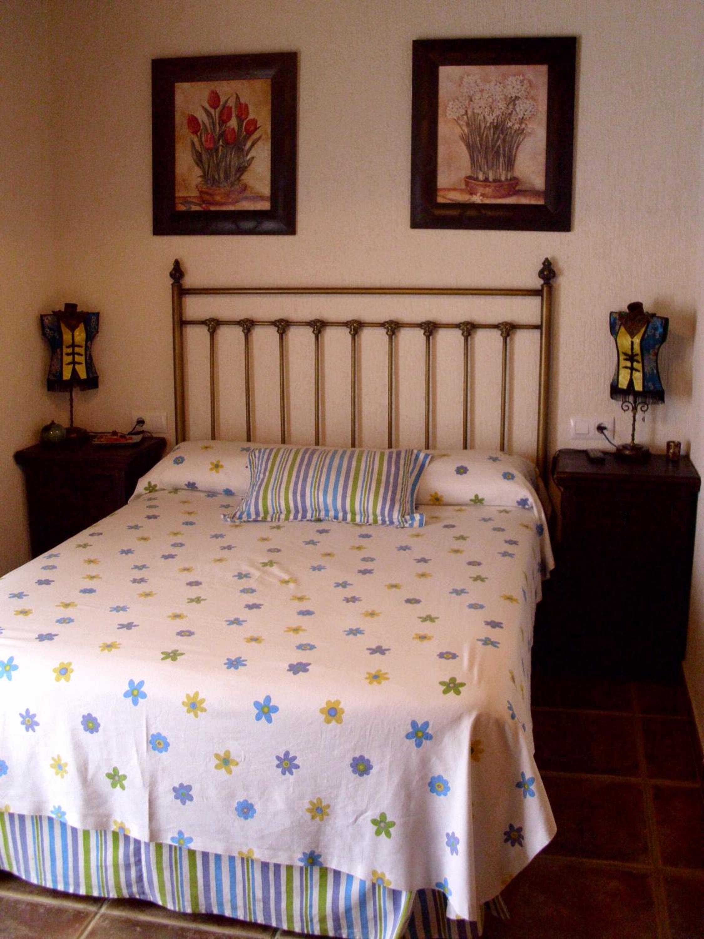 Double or Twin Room - Photo 8