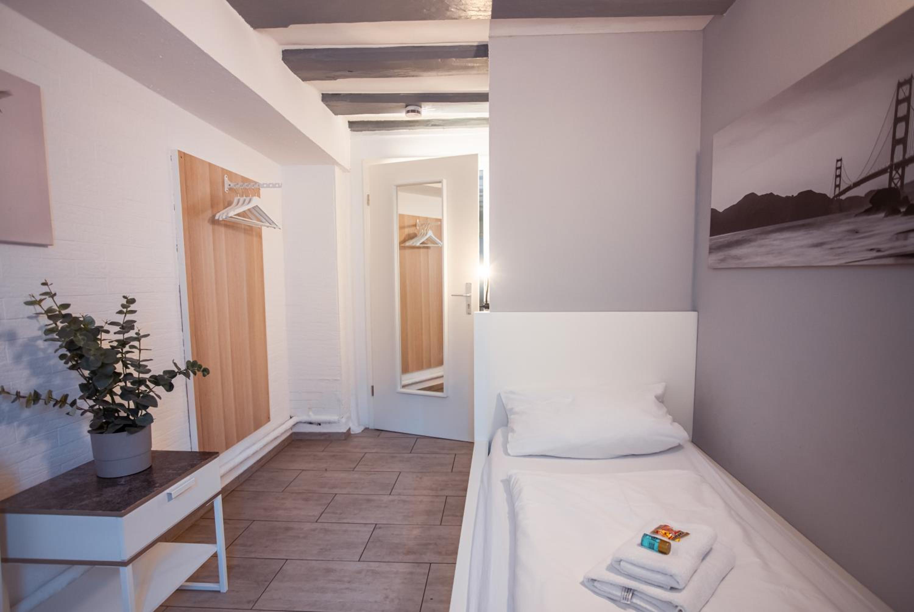 Budget Single Room