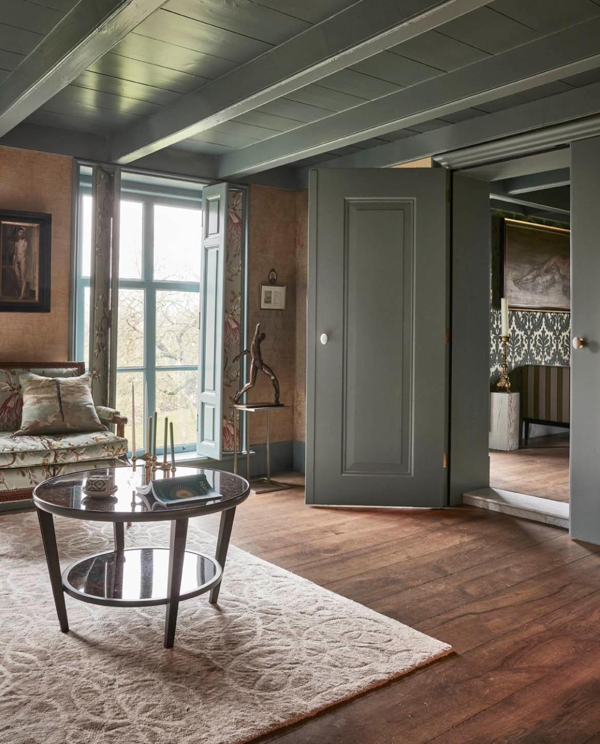 Deluxe King Suite photo 3