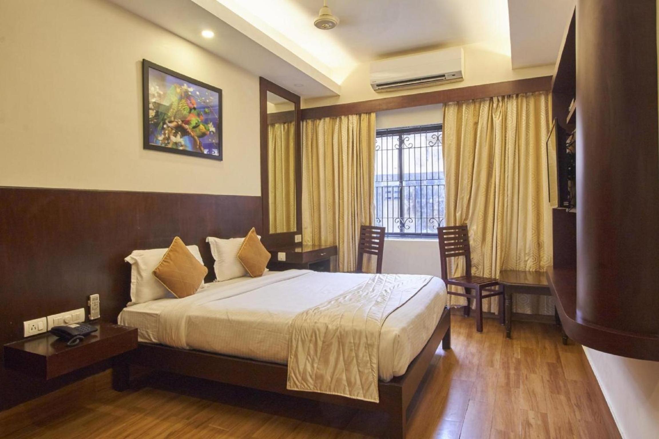 Deluxe Room - Photo 3