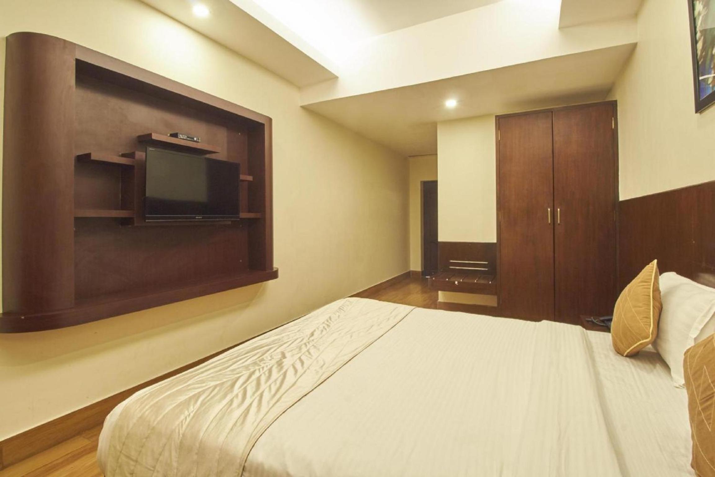 Deluxe Room - Photo 4