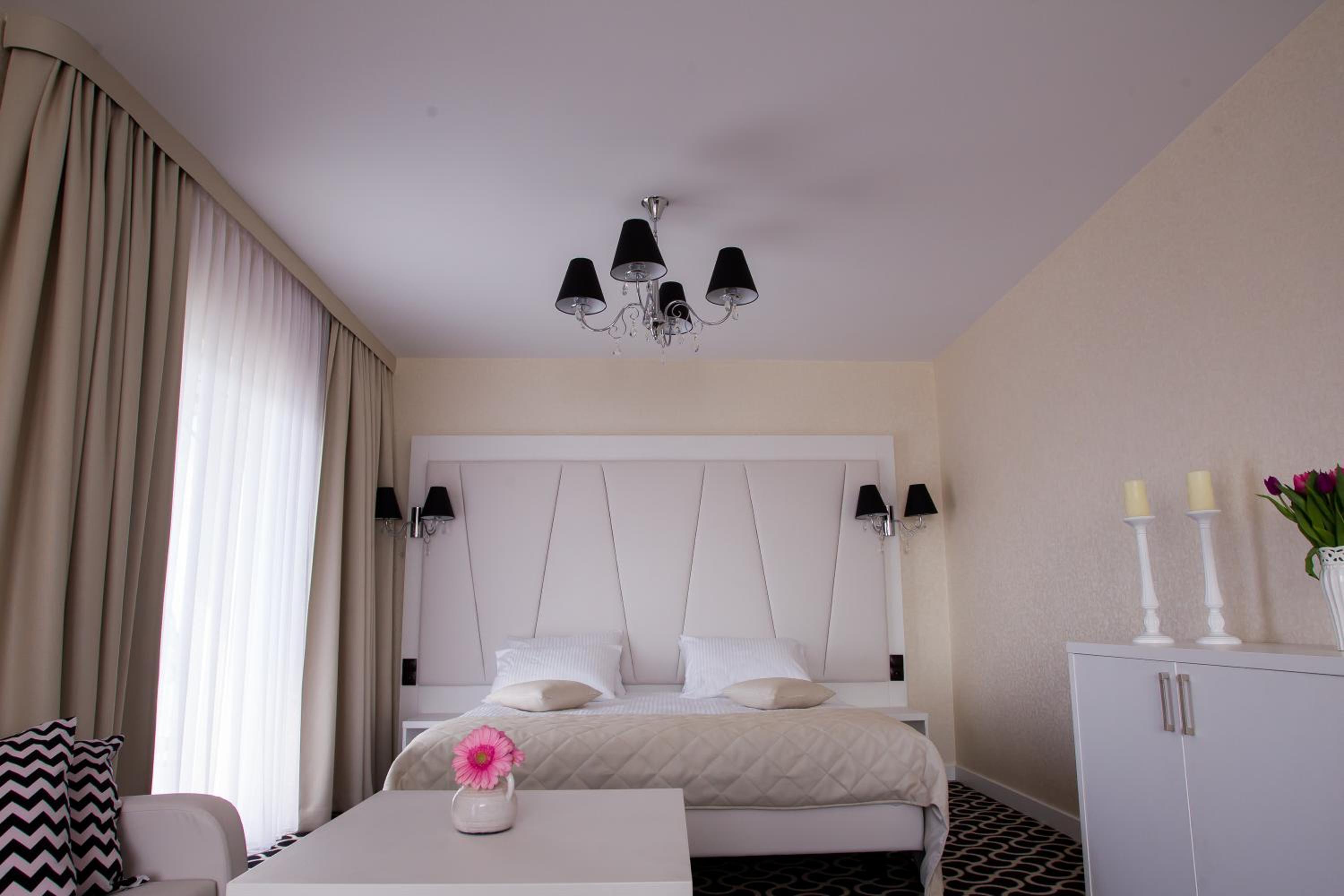 Junior Suite with Garden View - Photo 15
