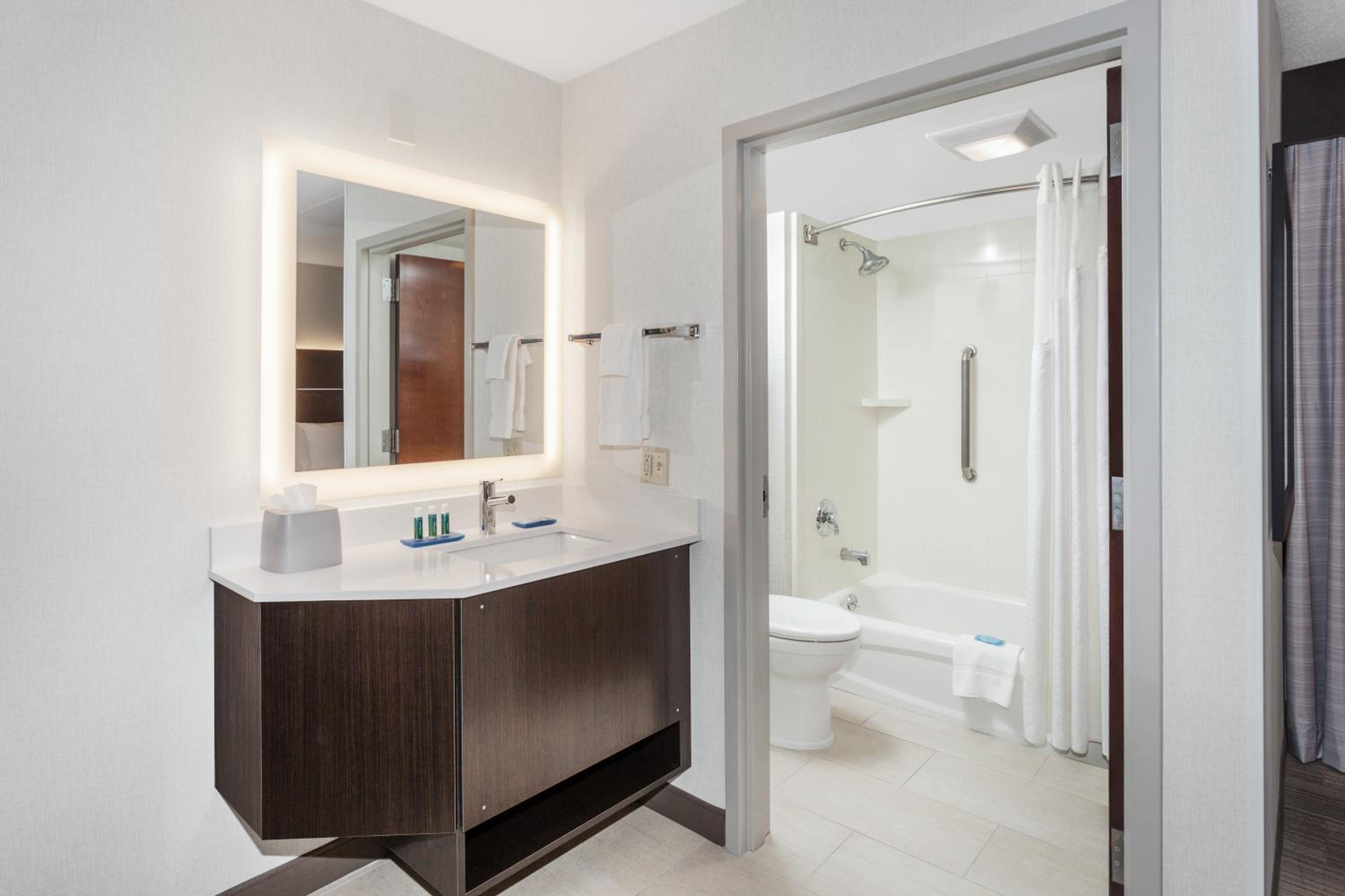 Standard Room - Photo 1