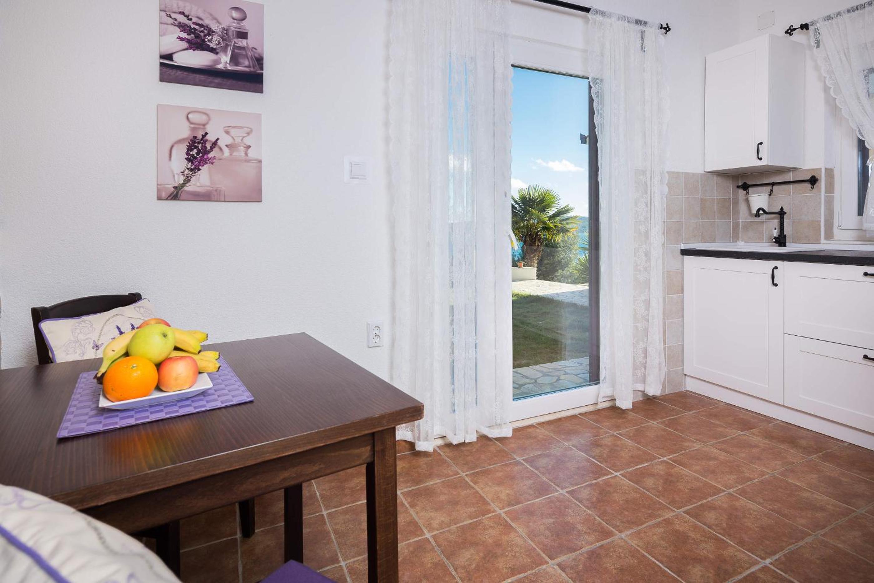 Superior Studio with Sea View - Photo 22