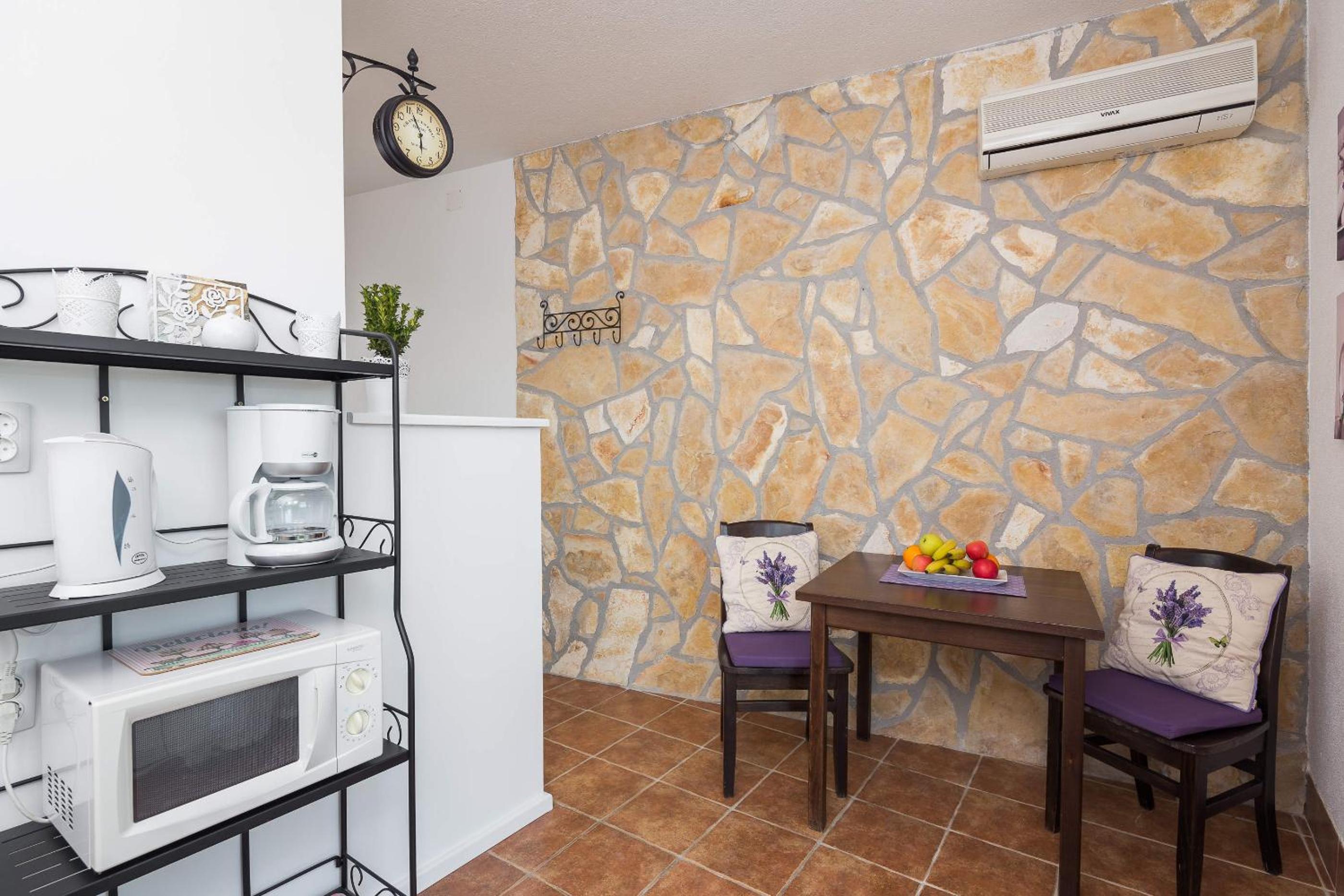 Superior Studio with Sea View - Photo 18