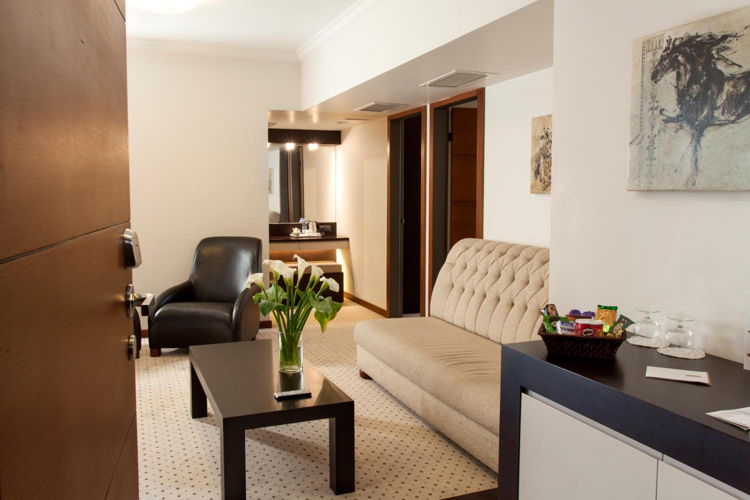 Executive Family Room