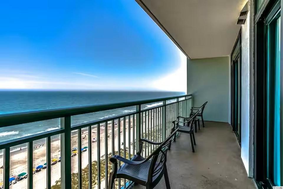 Two-Bedroom Apartment - Oceanfront