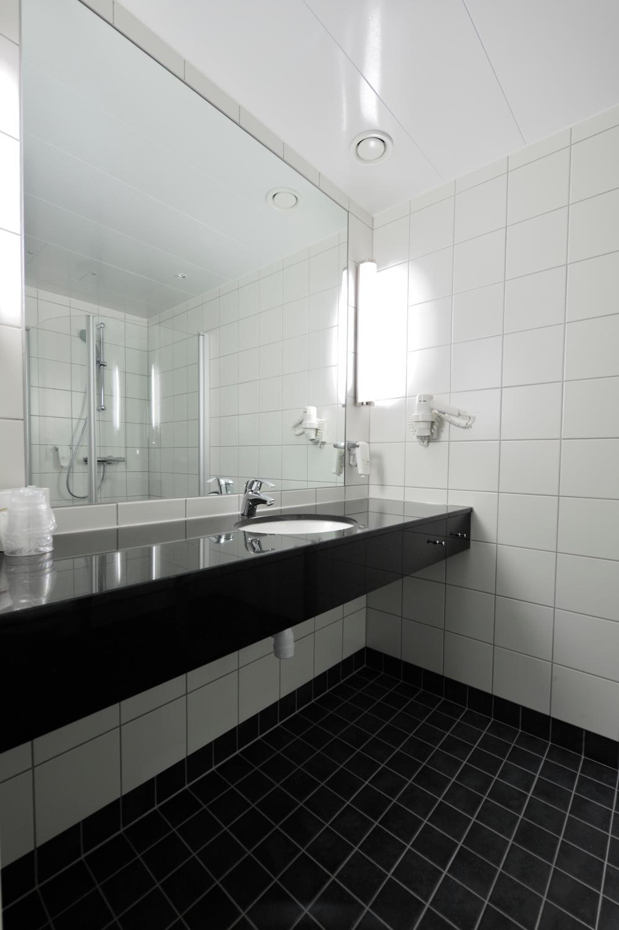 Double Room - Photo 4