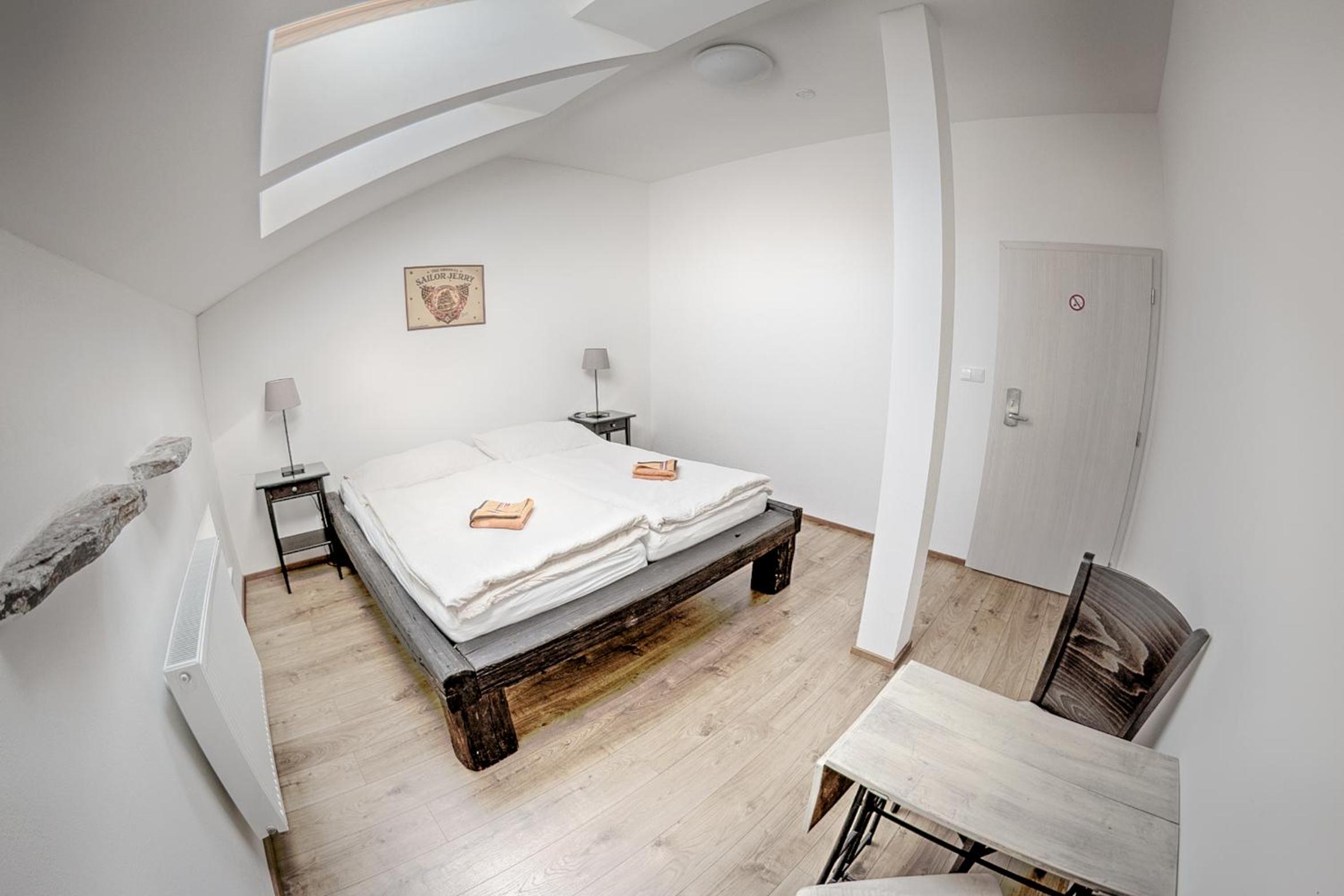 Double Room with Shared Bathroom photo 1