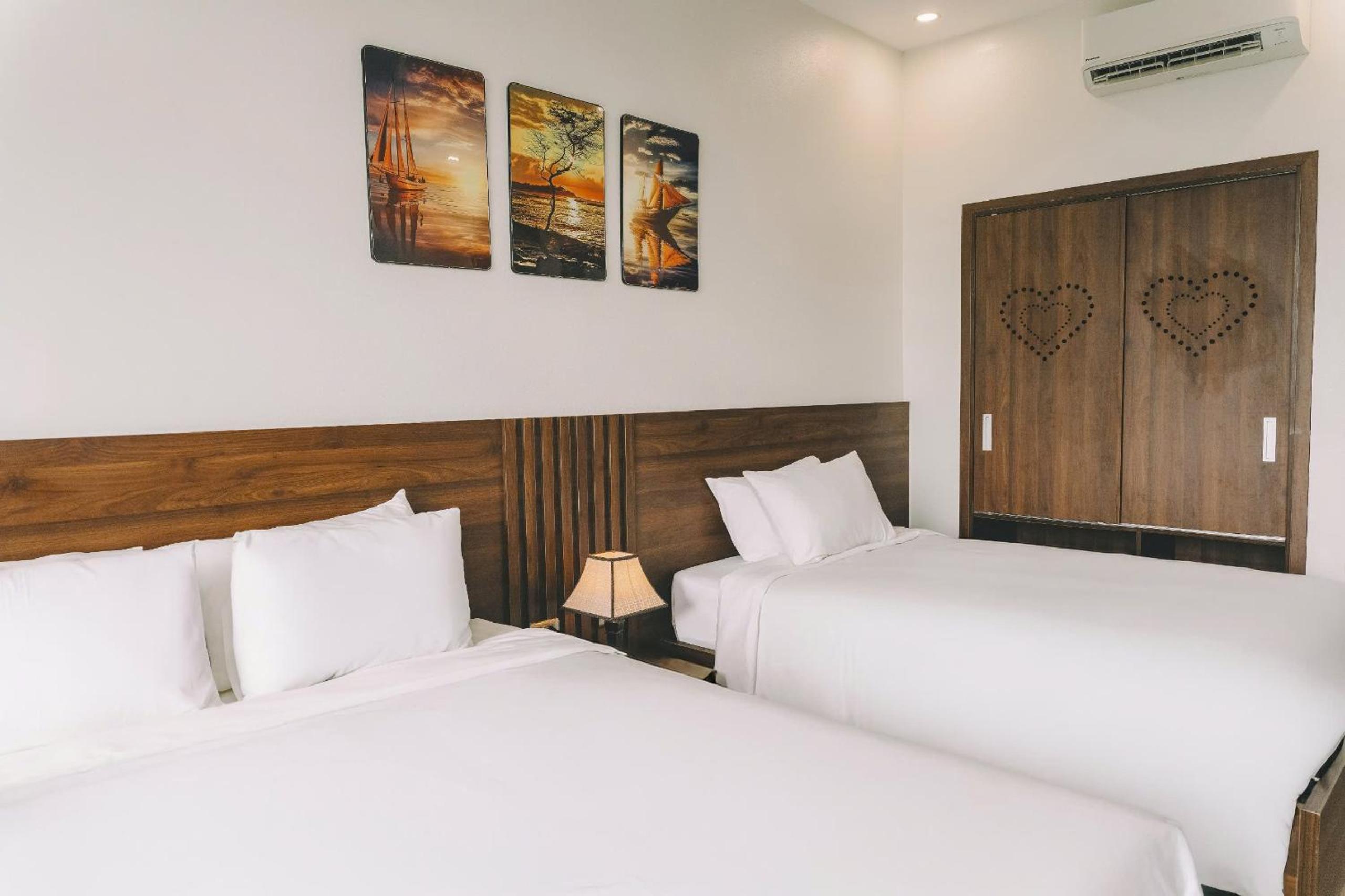 Triple Room with Balcony