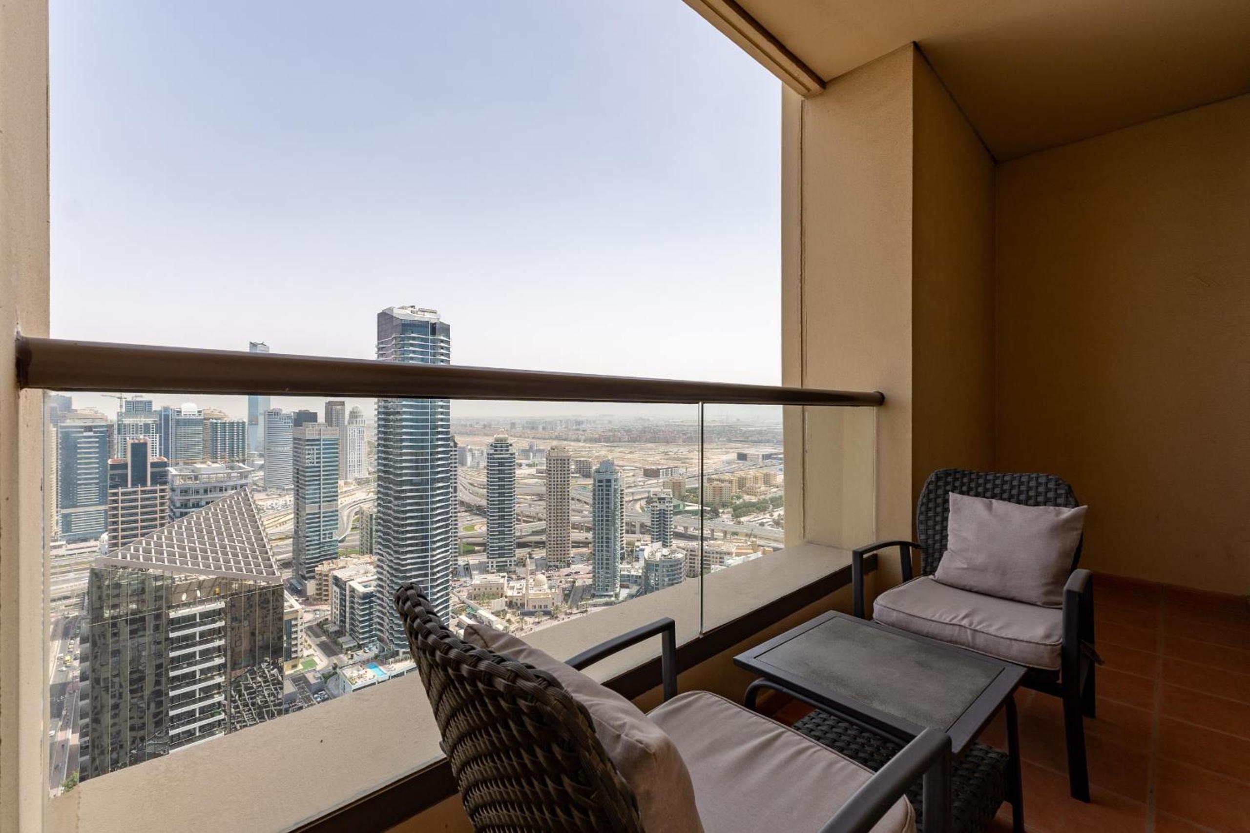 Two-Bedroom Apartment with Balcony photo 3