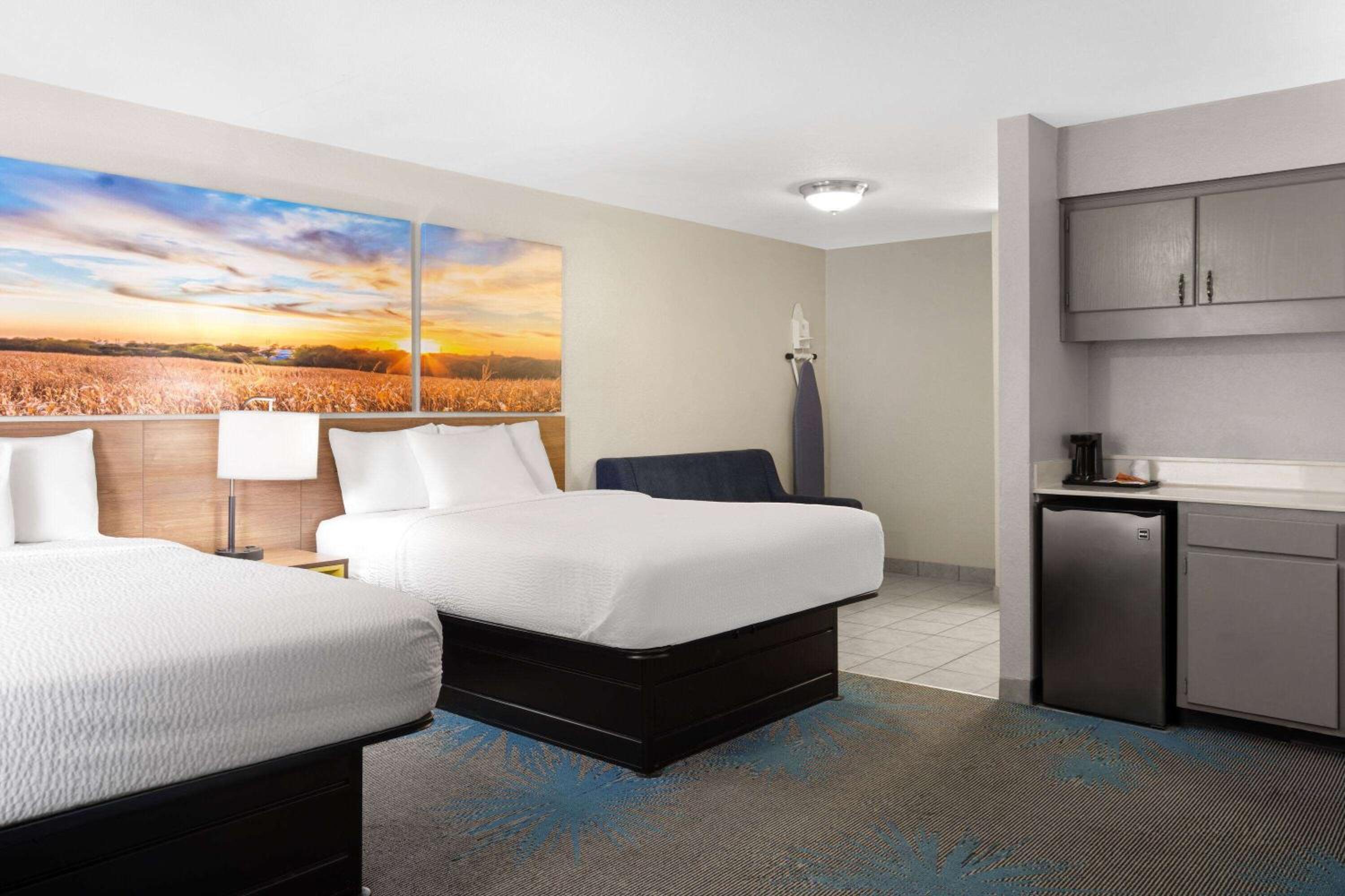 2 Queen Bed, Suite, Non-Smoking - Photo 3