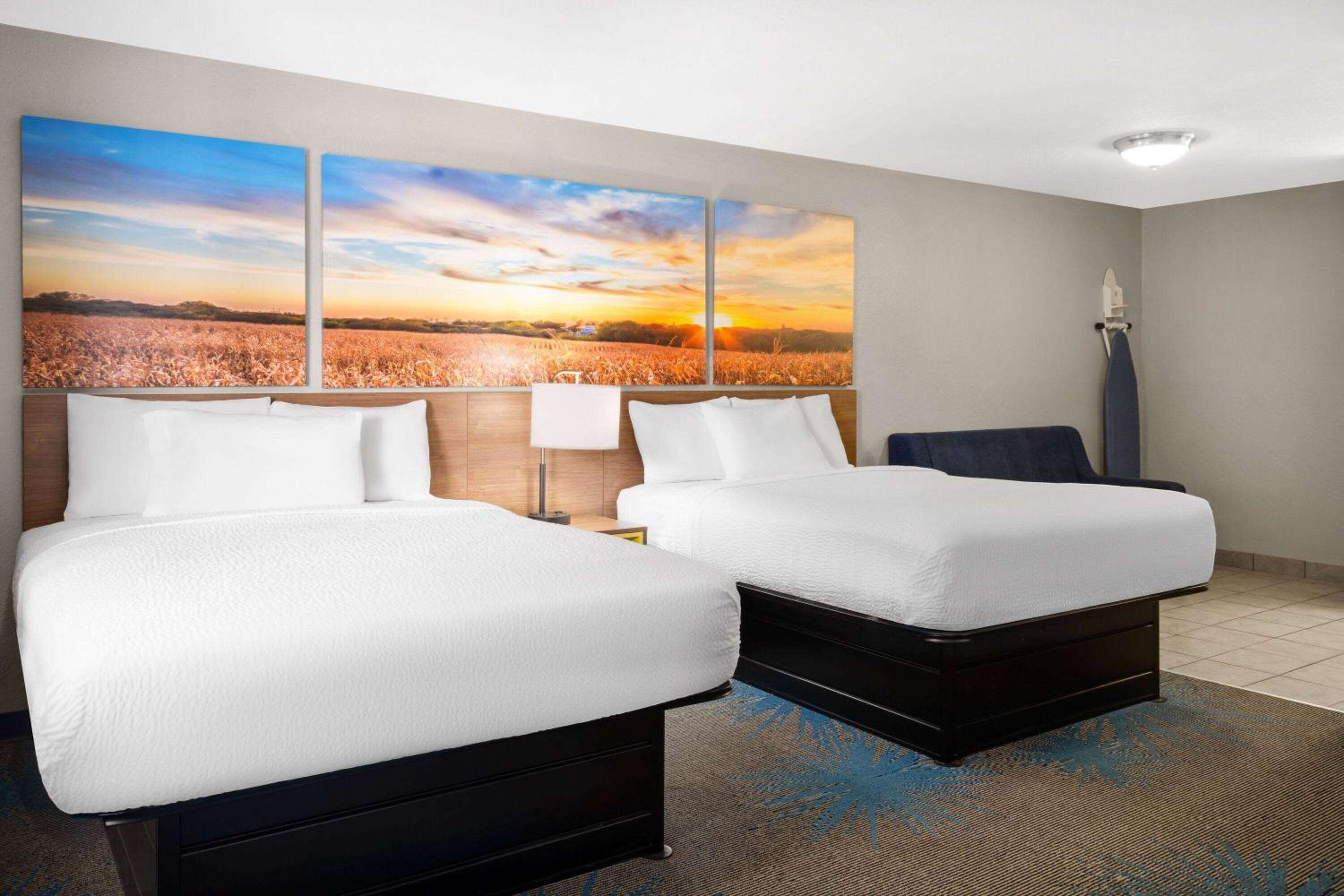 2 Queen Bed, Suite, Non-Smoking - Photo 4