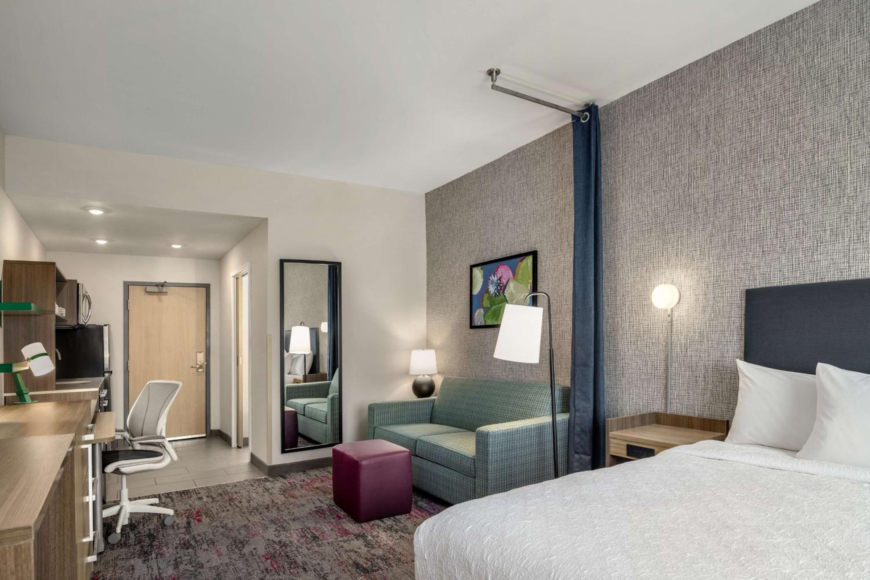 King Studio Suite - Photo 7