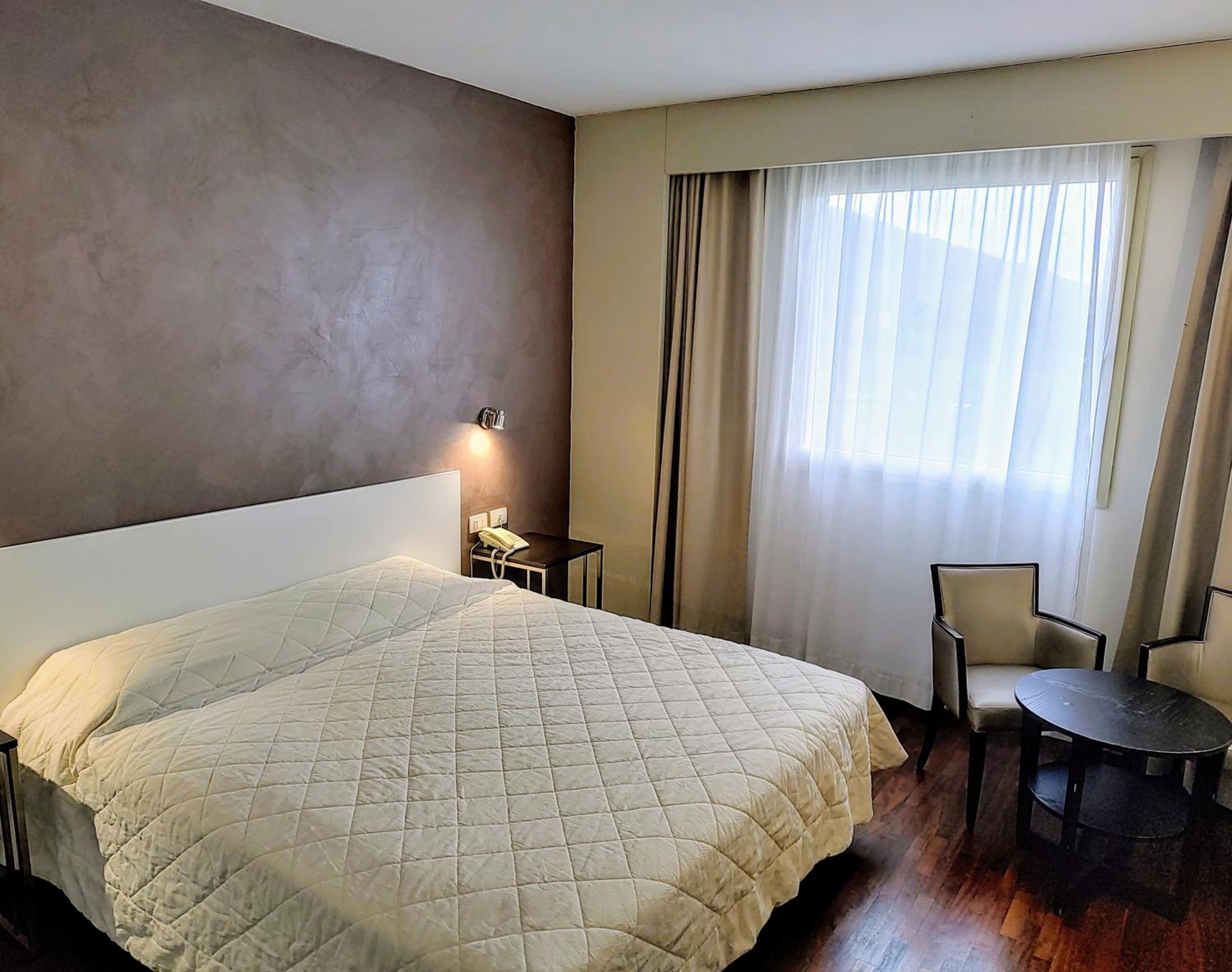 Standard Double Room - Photo 4
