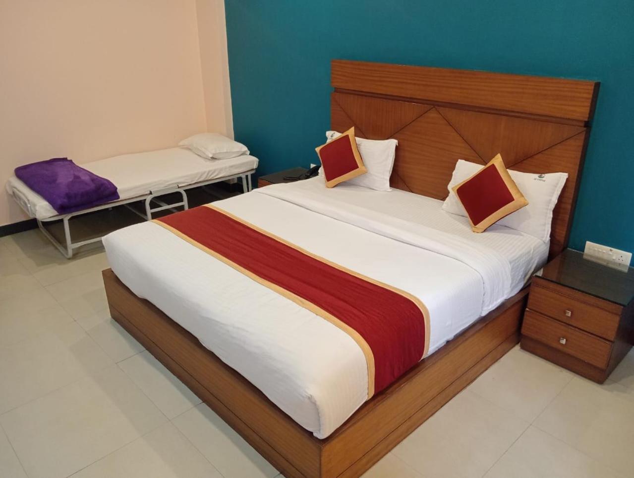 Triple Room with Private Bathroom
