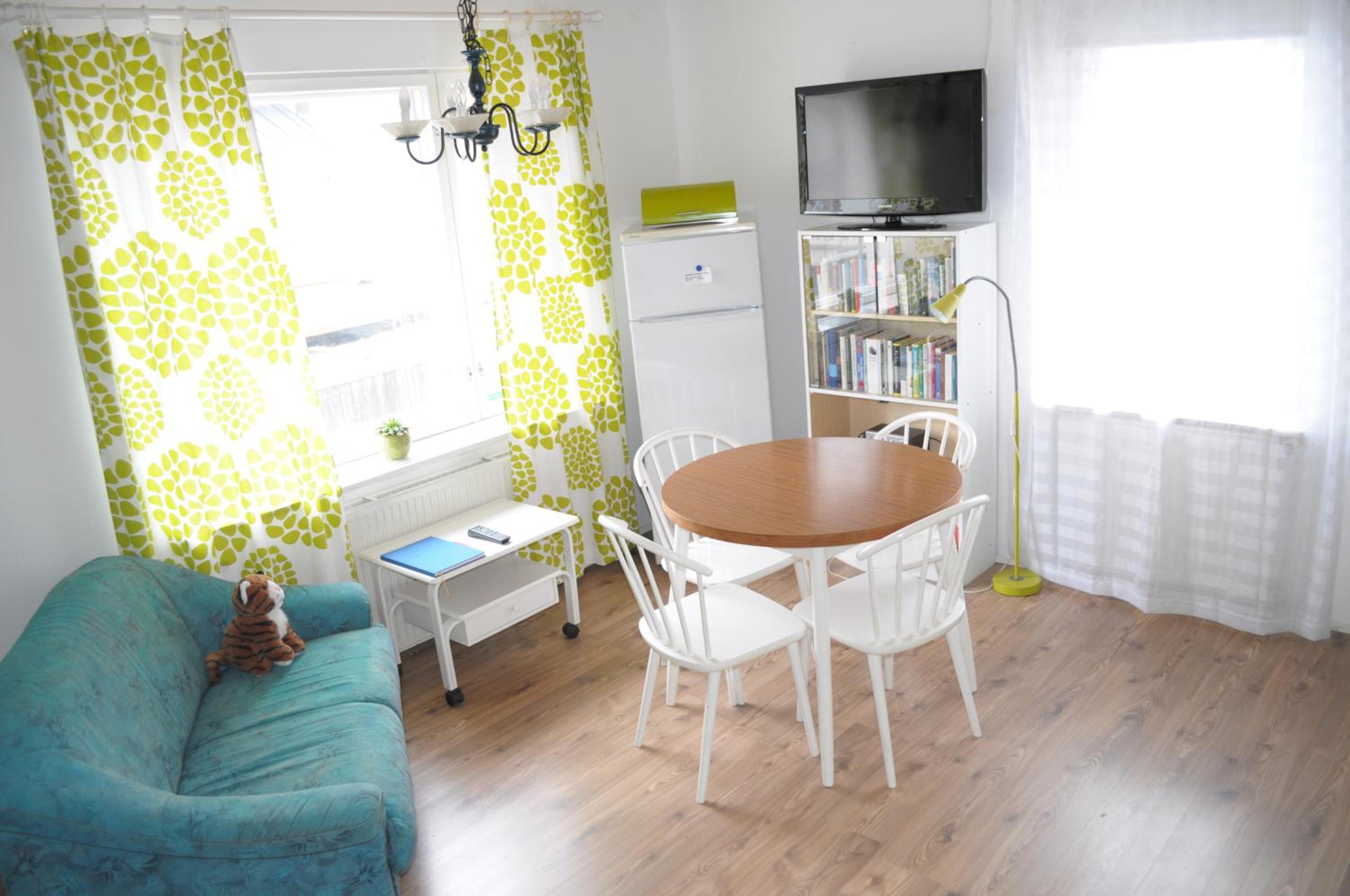 Two-Bedroom Apartment - Photo 11