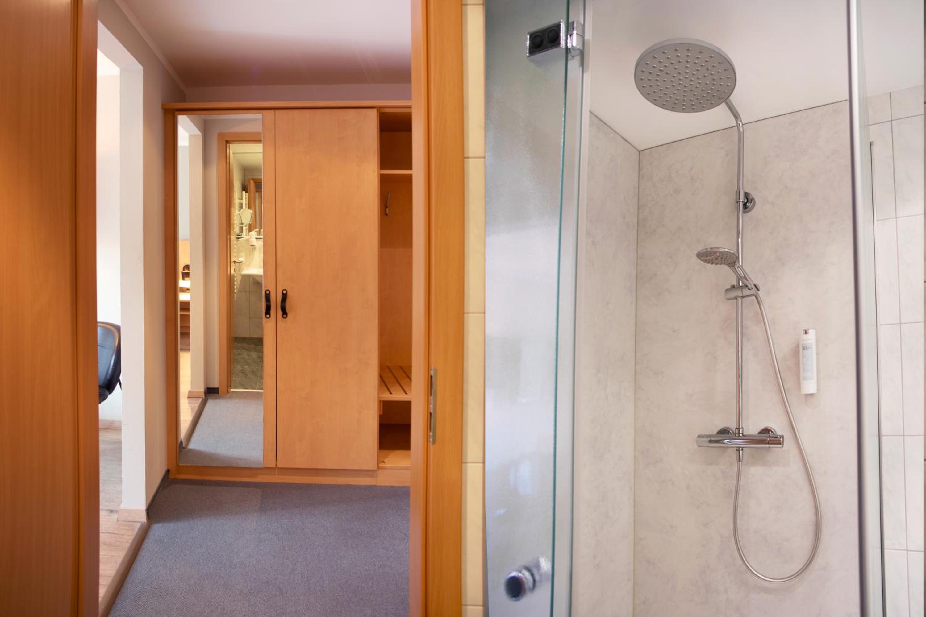 Twin Room with Balcony