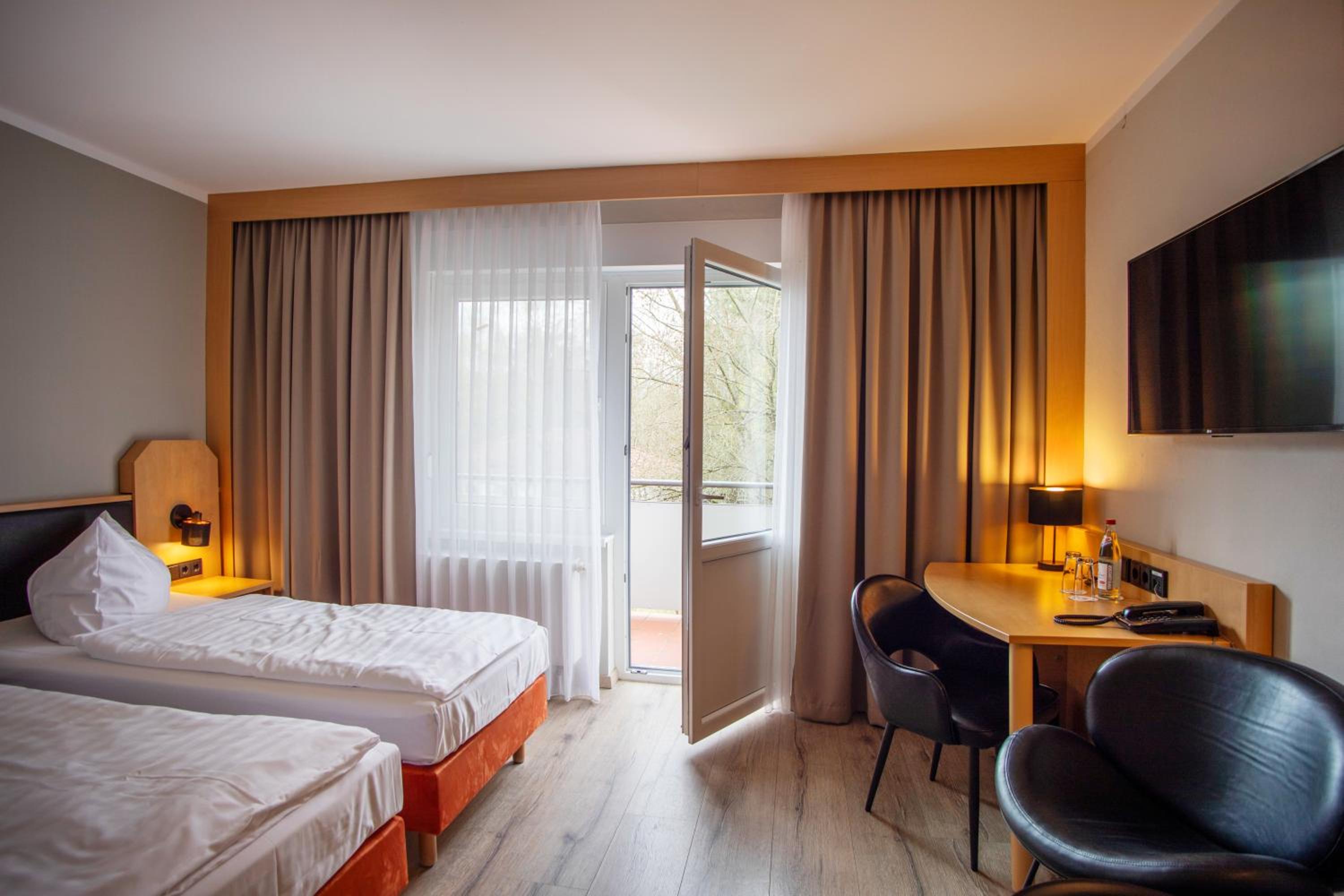 Twin Room with Balcony