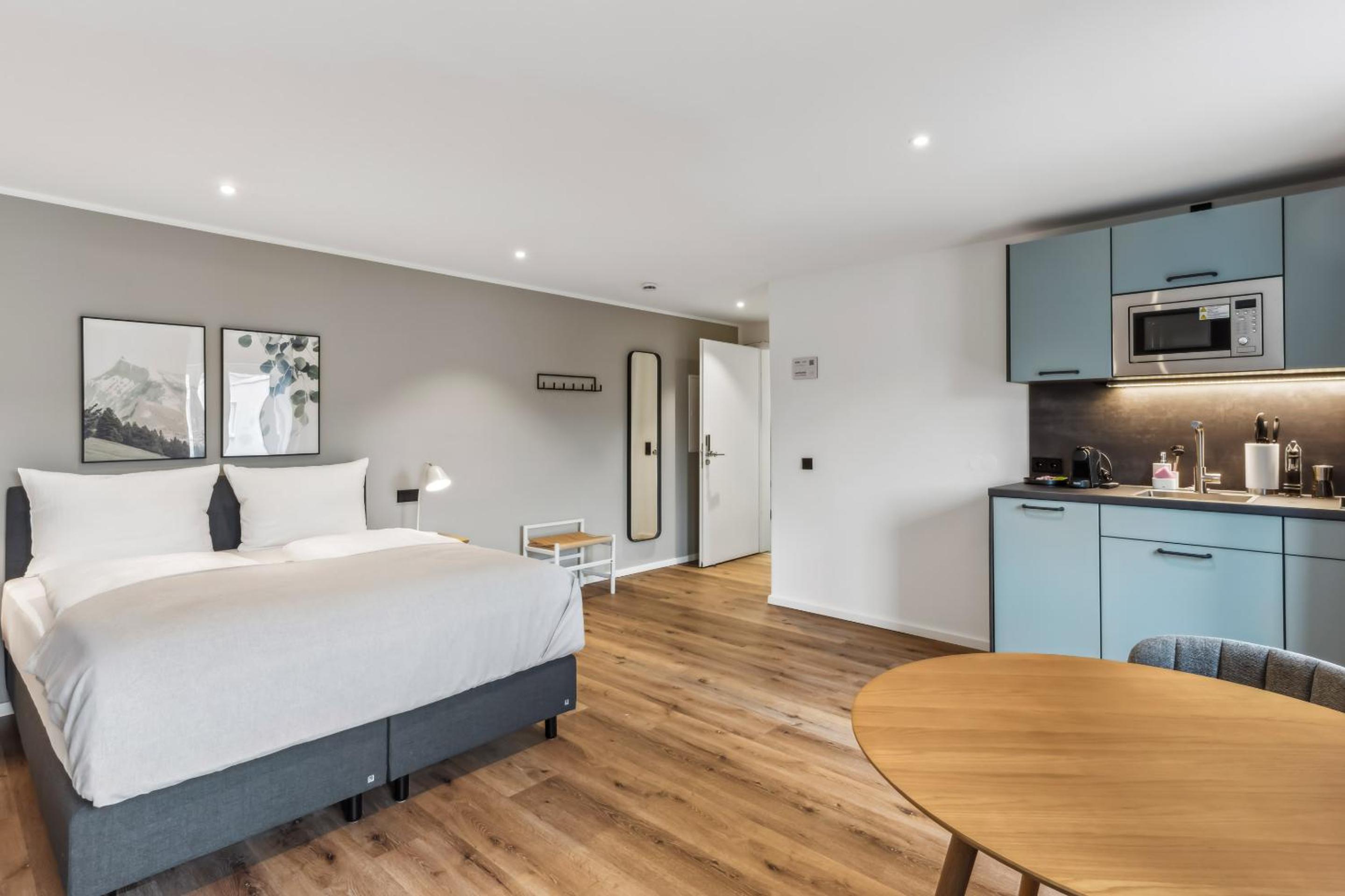 Suite Wheelchair Accessible - Photo 15