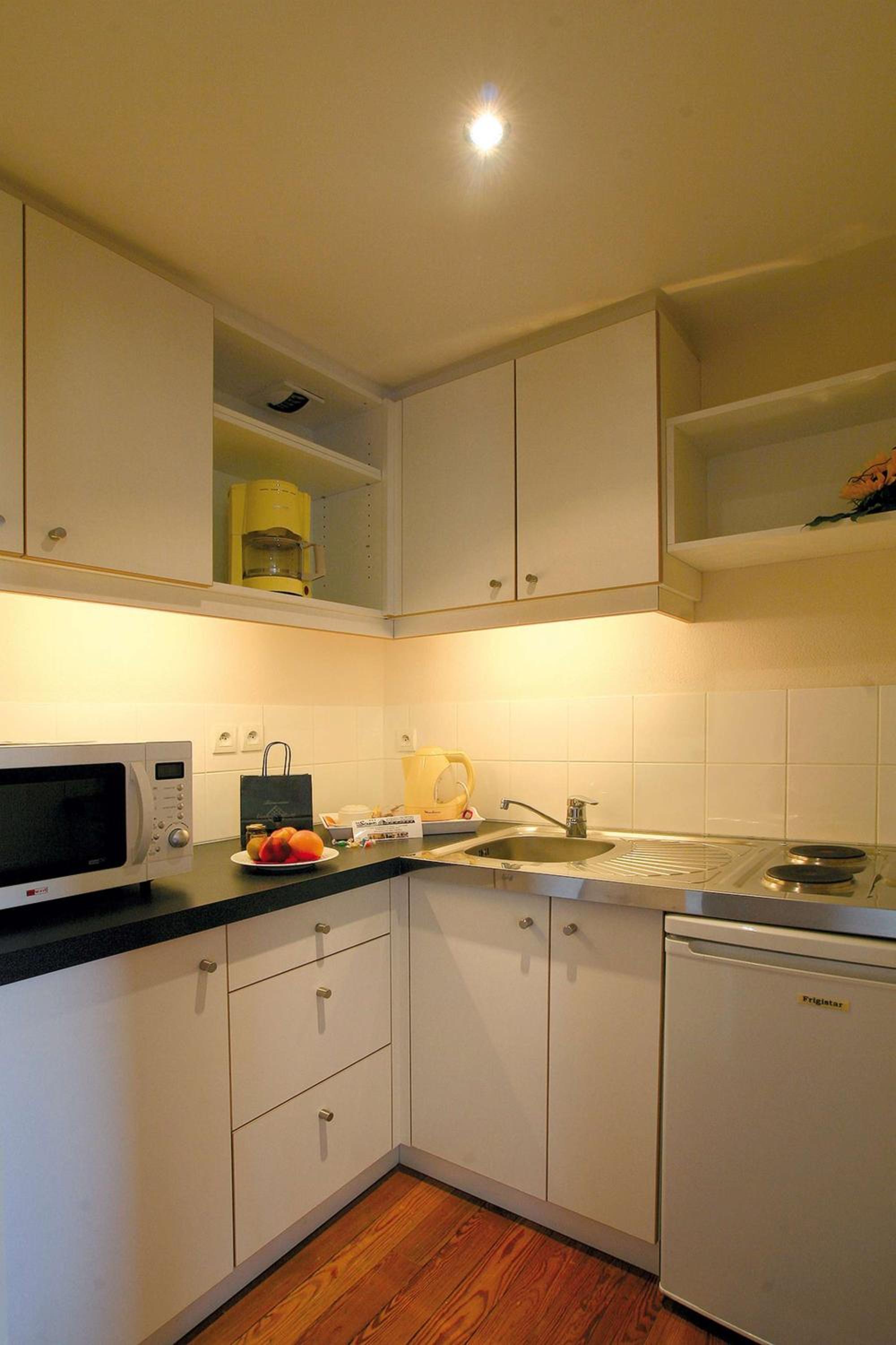 Studio 2 People with Kitchenette photo 3