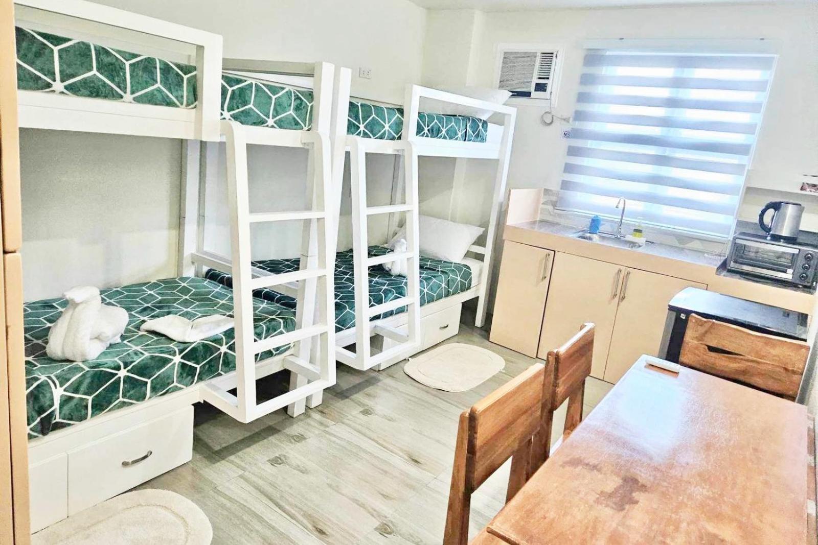 Quadruple Room photo 2