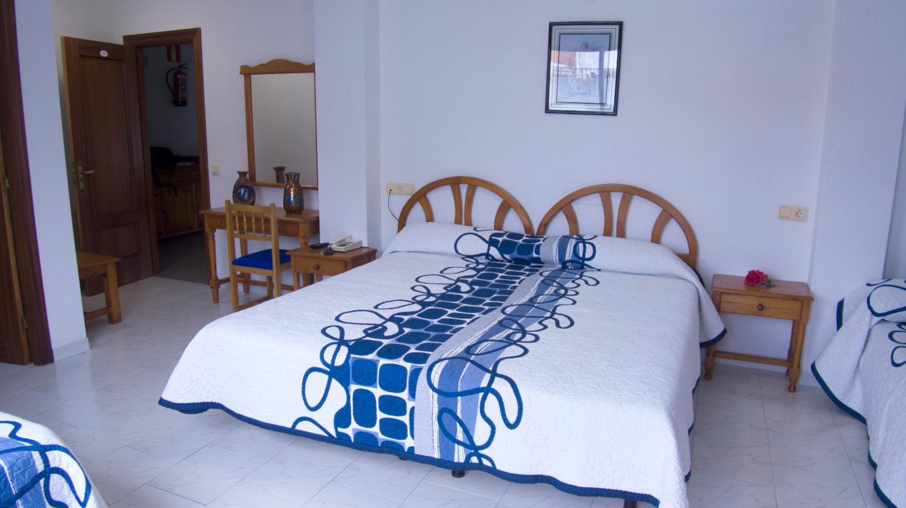 Triple Room with Balcony photo 2
