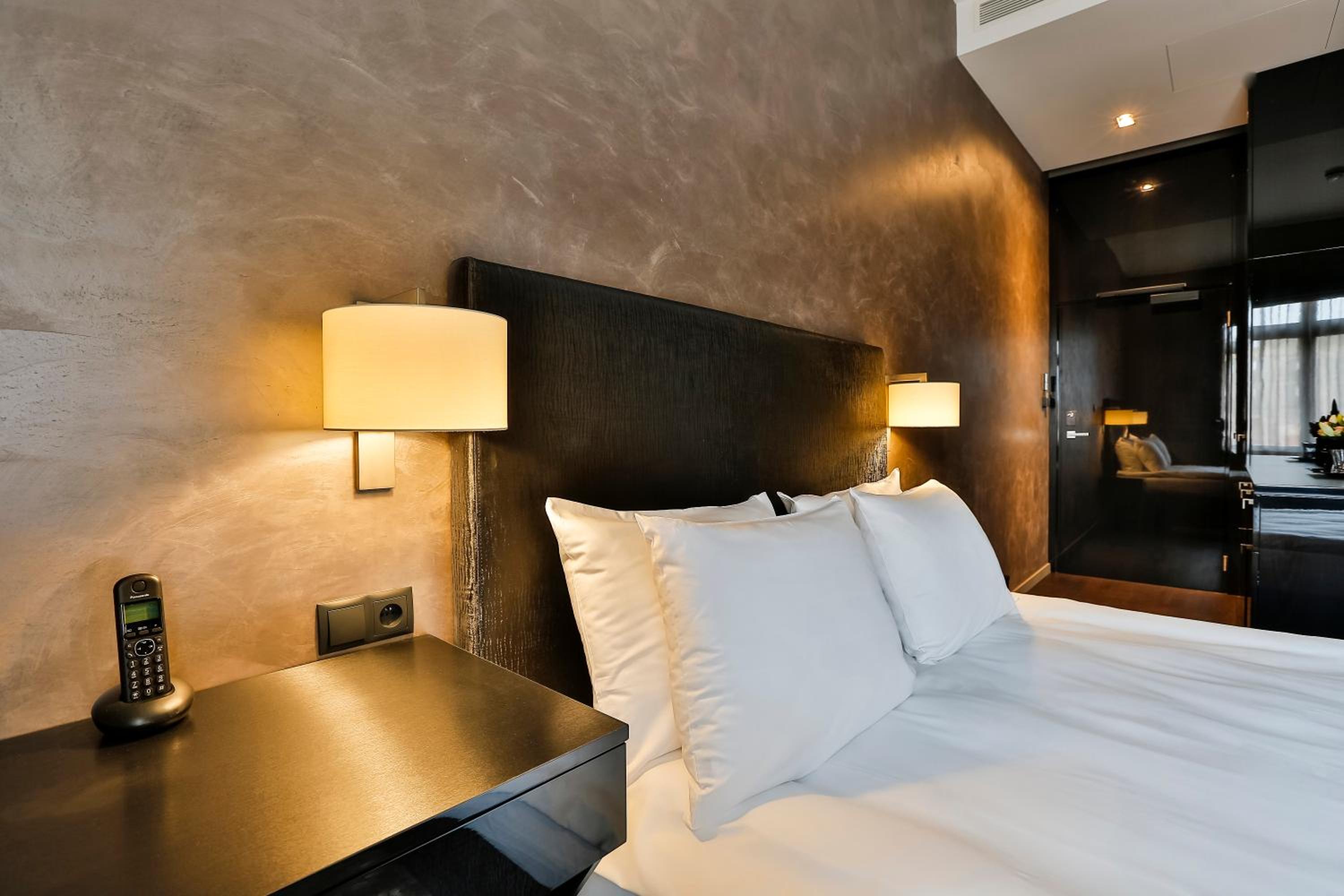 Deluxe Double Room - Photo 1