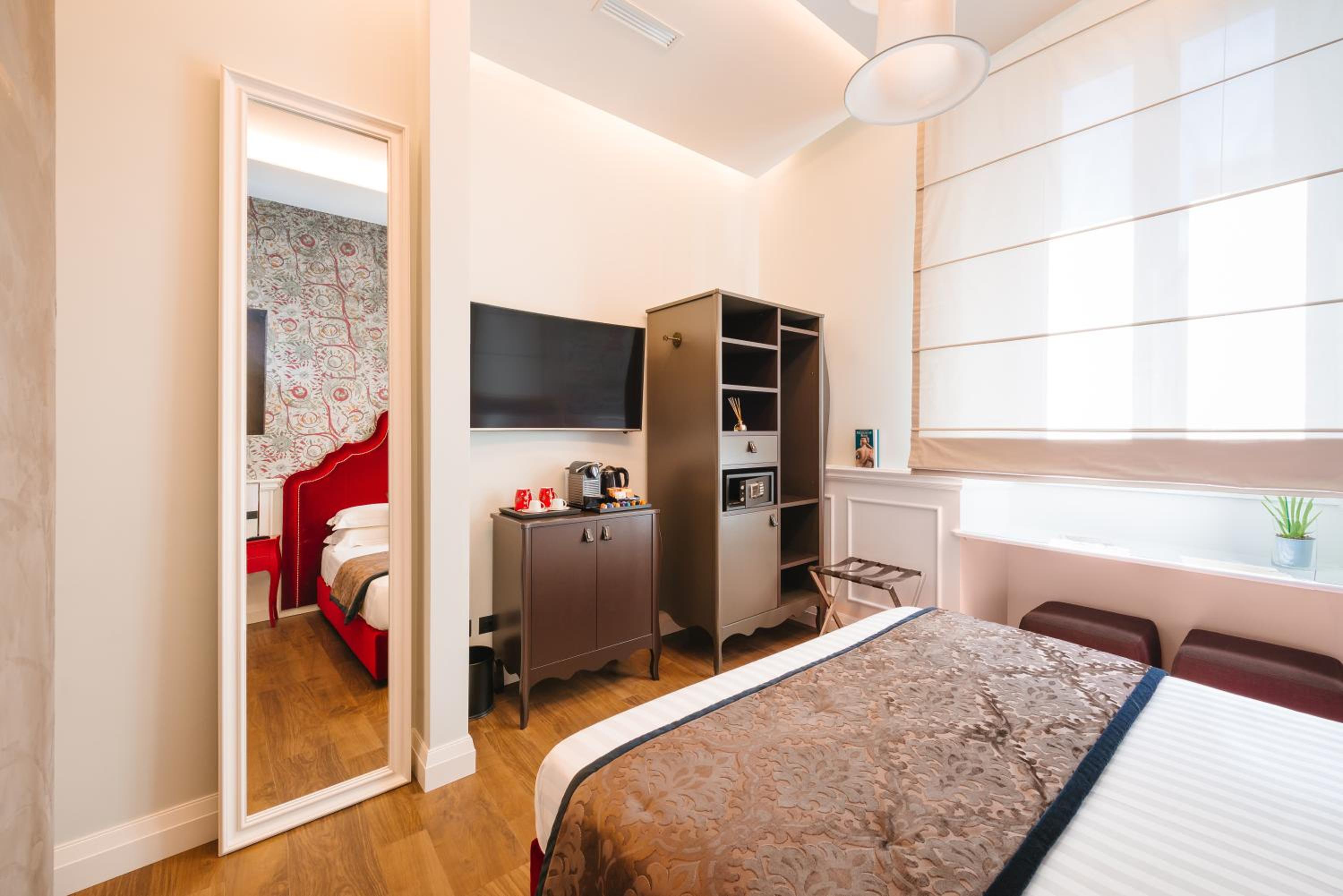 Deluxe Double or Twin Room photo 1