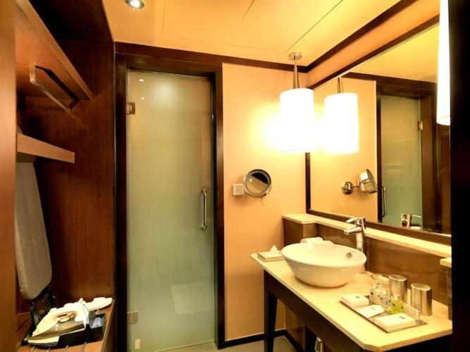 Deluxe Room - Photo 6